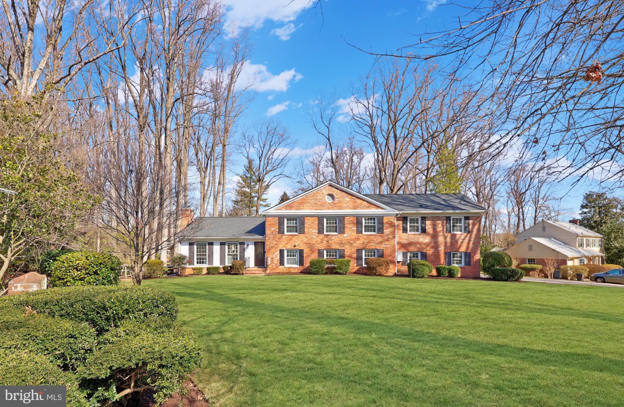 BARCROFT WOODS - Residential