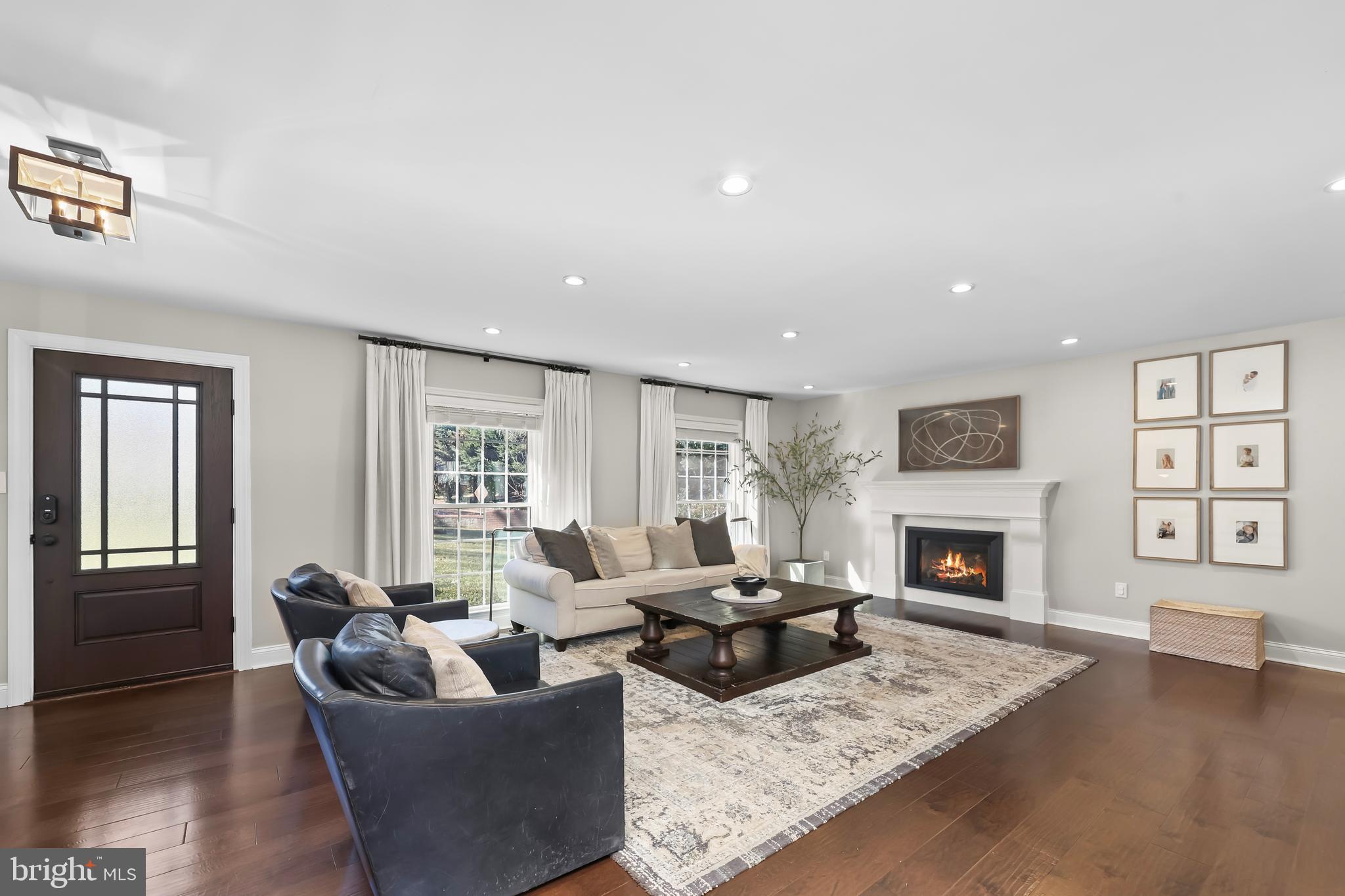 BARCROFT WOODS - Residential