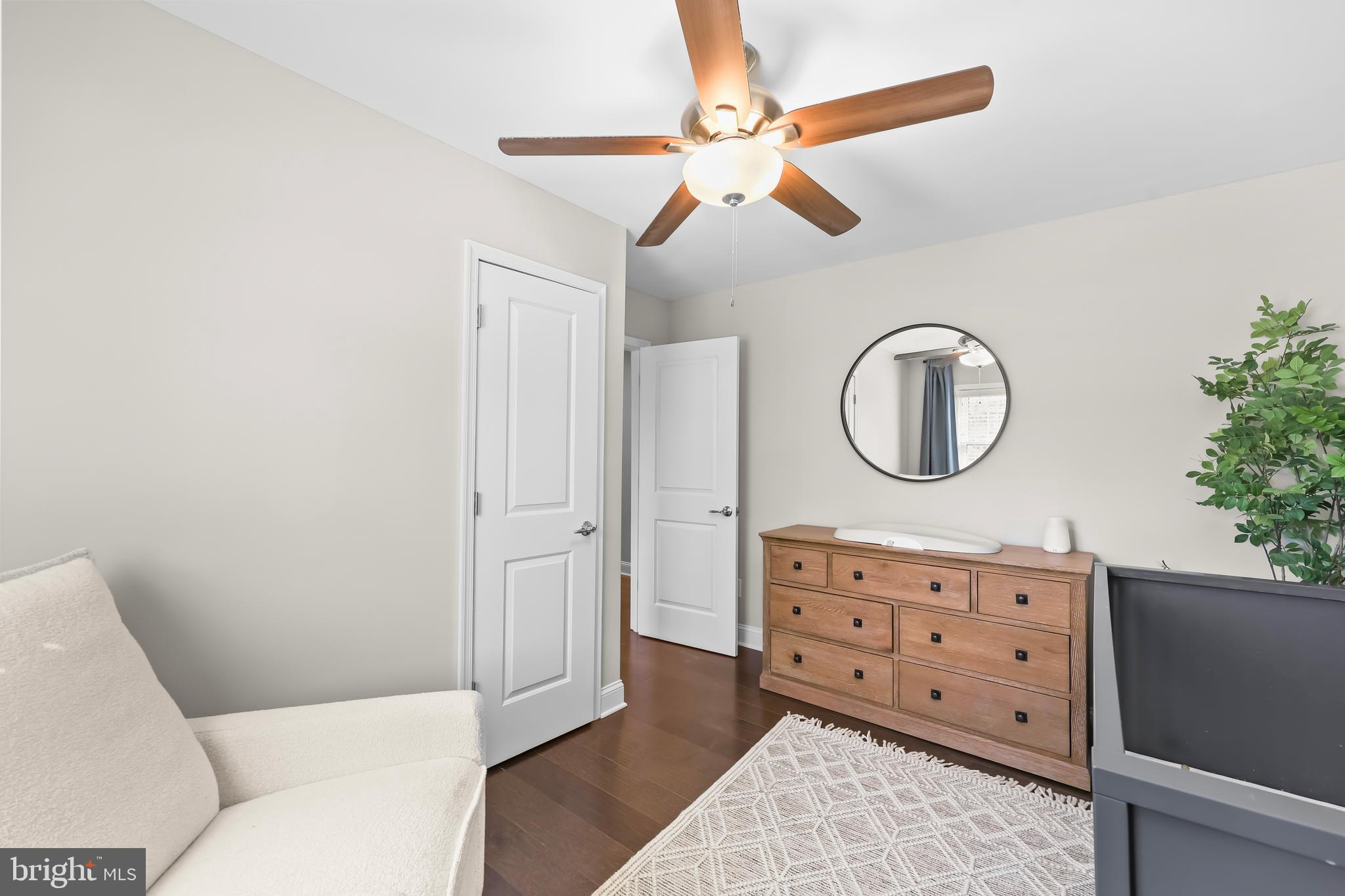 BARCROFT WOODS - Residential