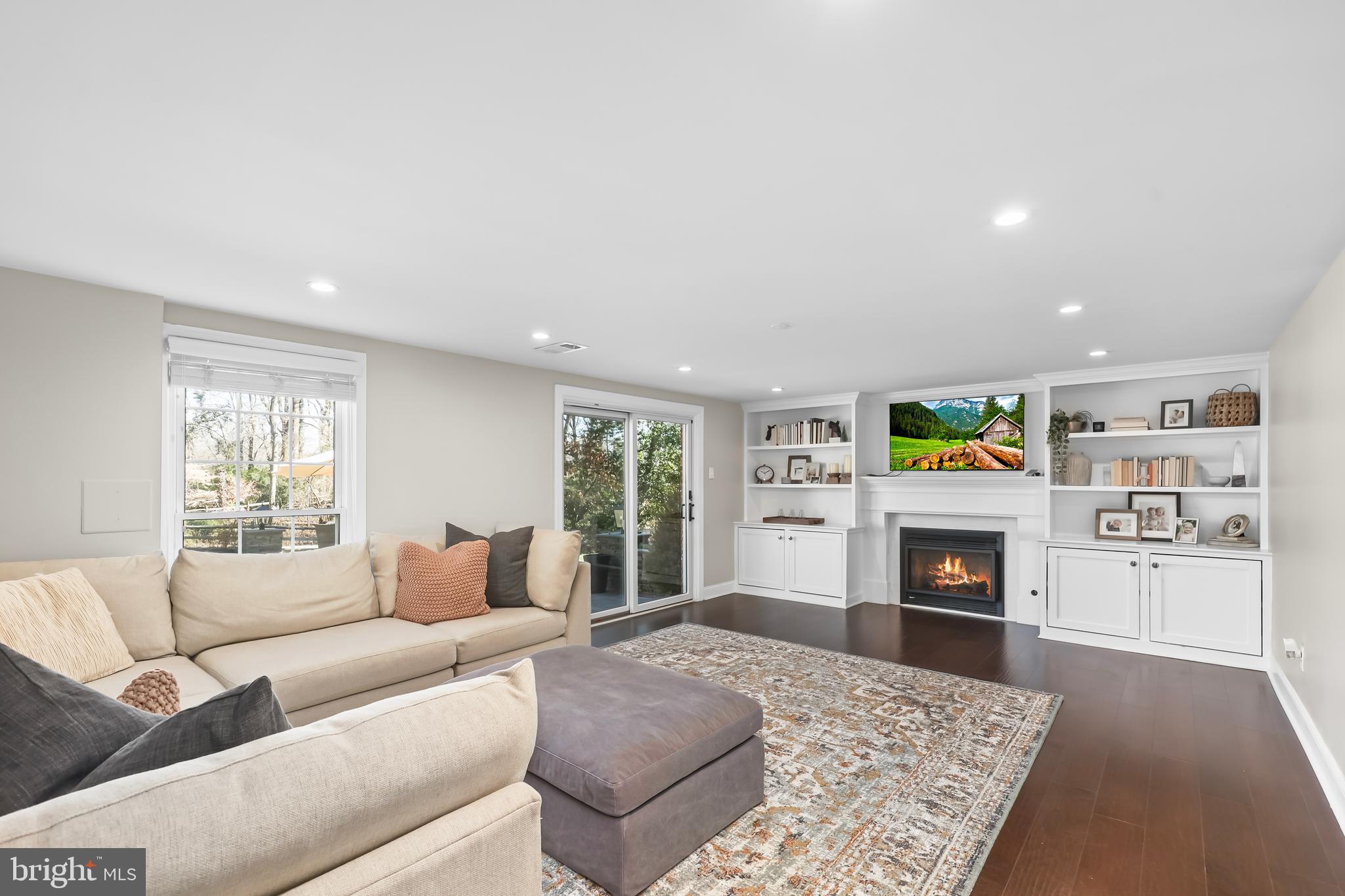 BARCROFT WOODS - Residential