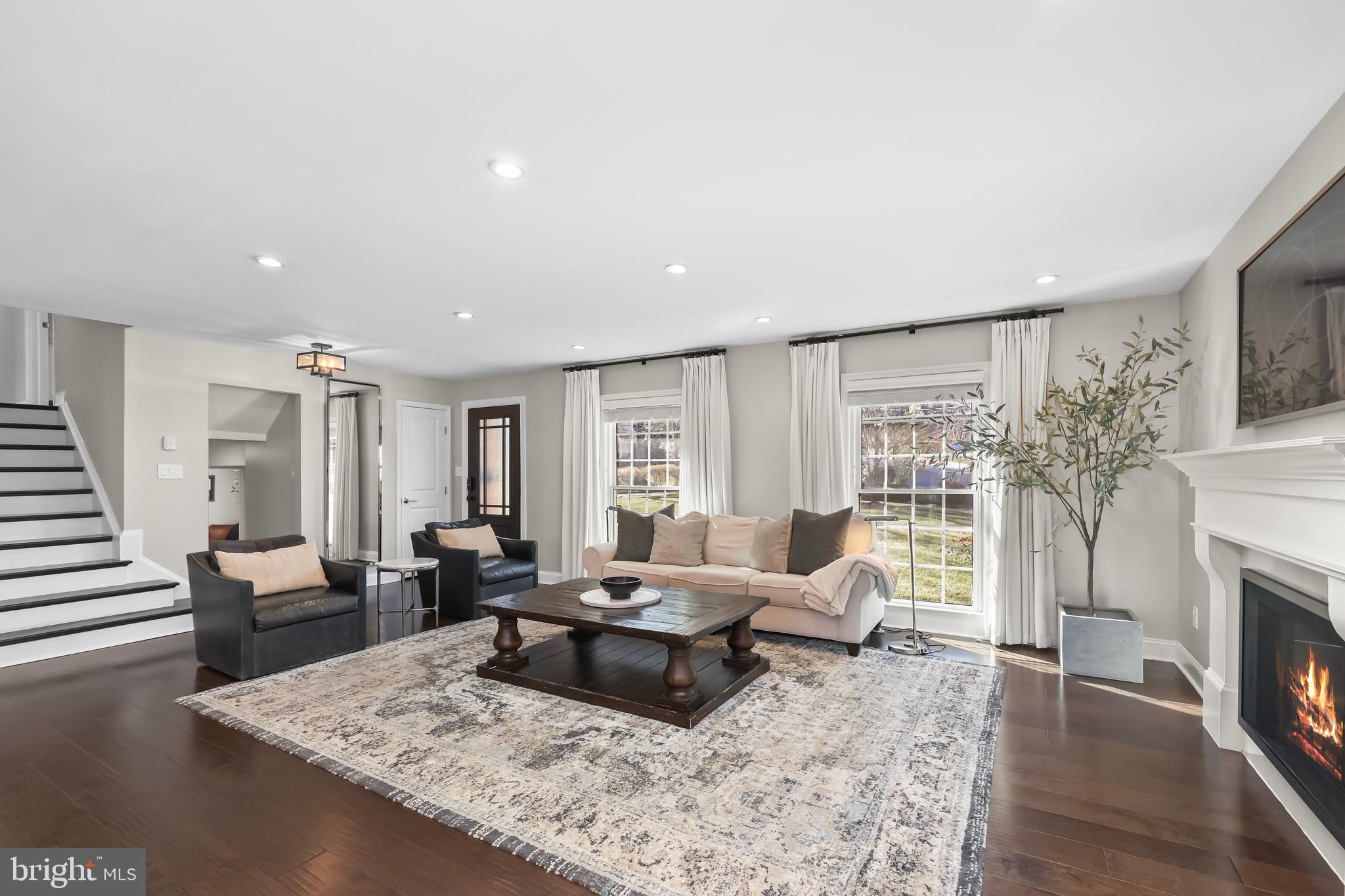 BARCROFT WOODS - Residential