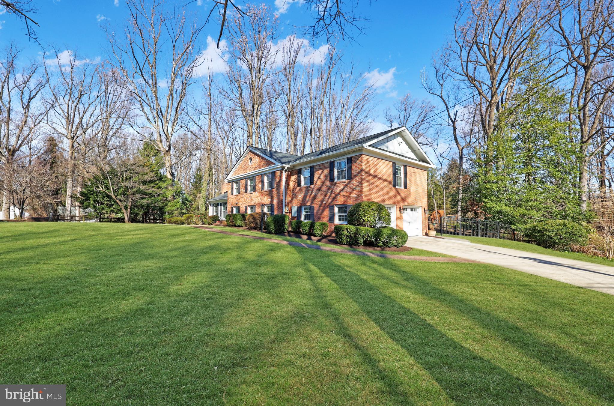 BARCROFT WOODS - Residential