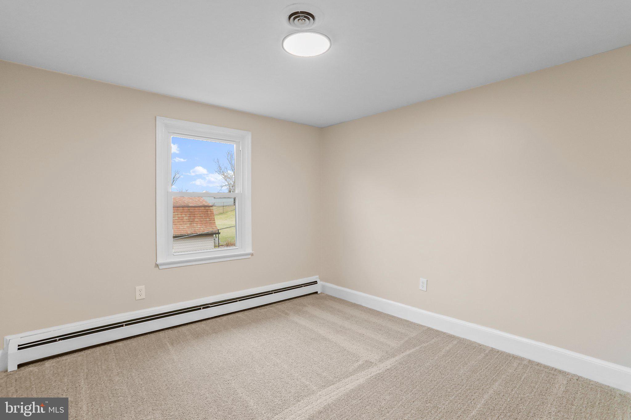 DARNESTOWN OUTSIDE - Residential