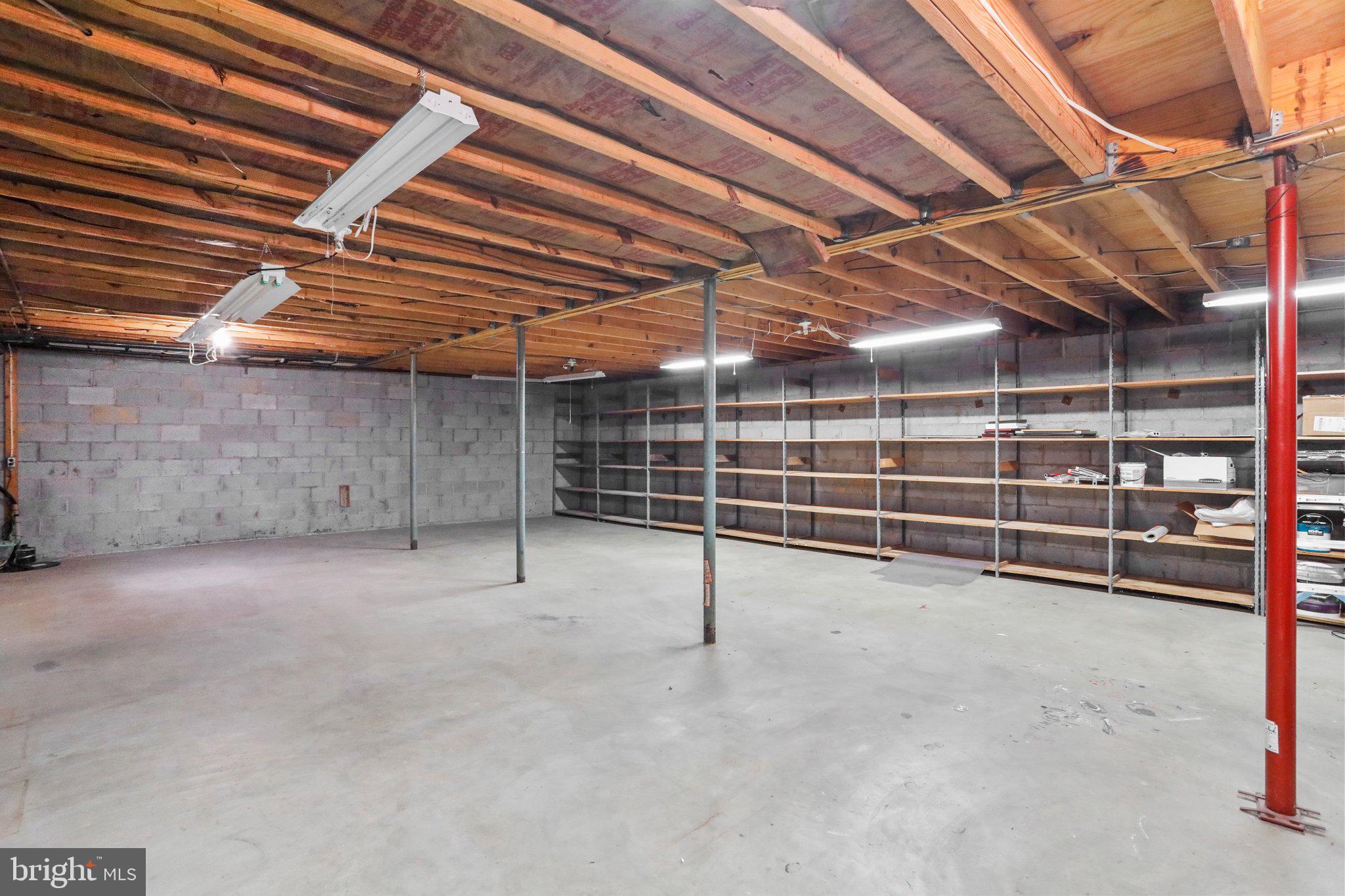 DARNESTOWN OUTSIDE - Residential