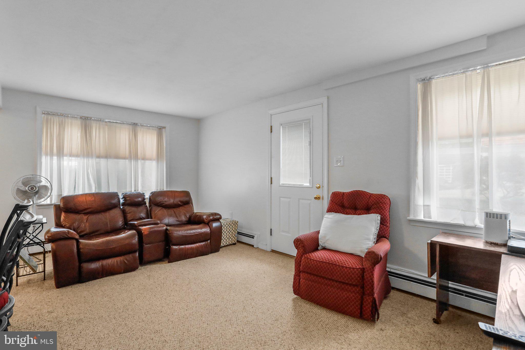 DARNESTOWN OUTSIDE - Residential