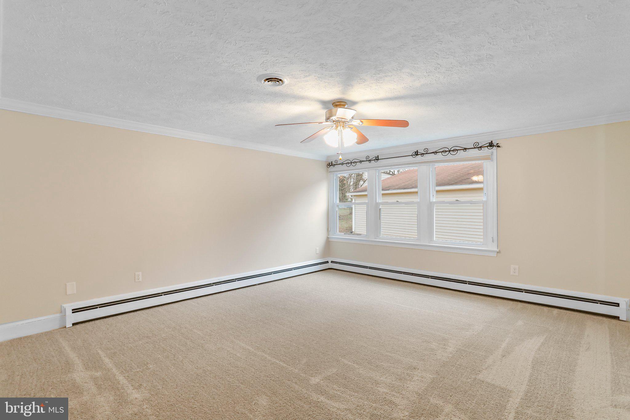 DARNESTOWN OUTSIDE - Residential