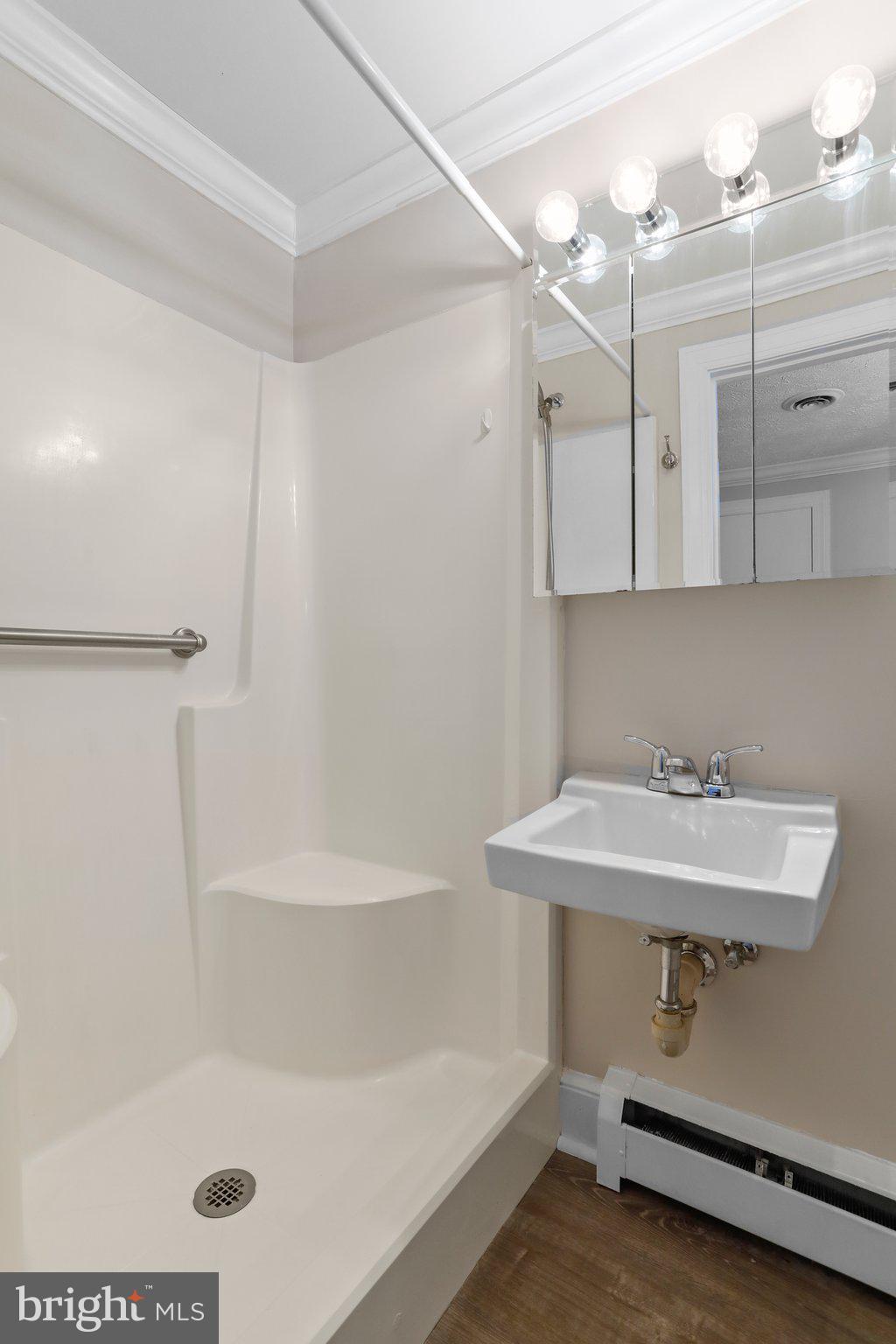 DARNESTOWN OUTSIDE - Residential