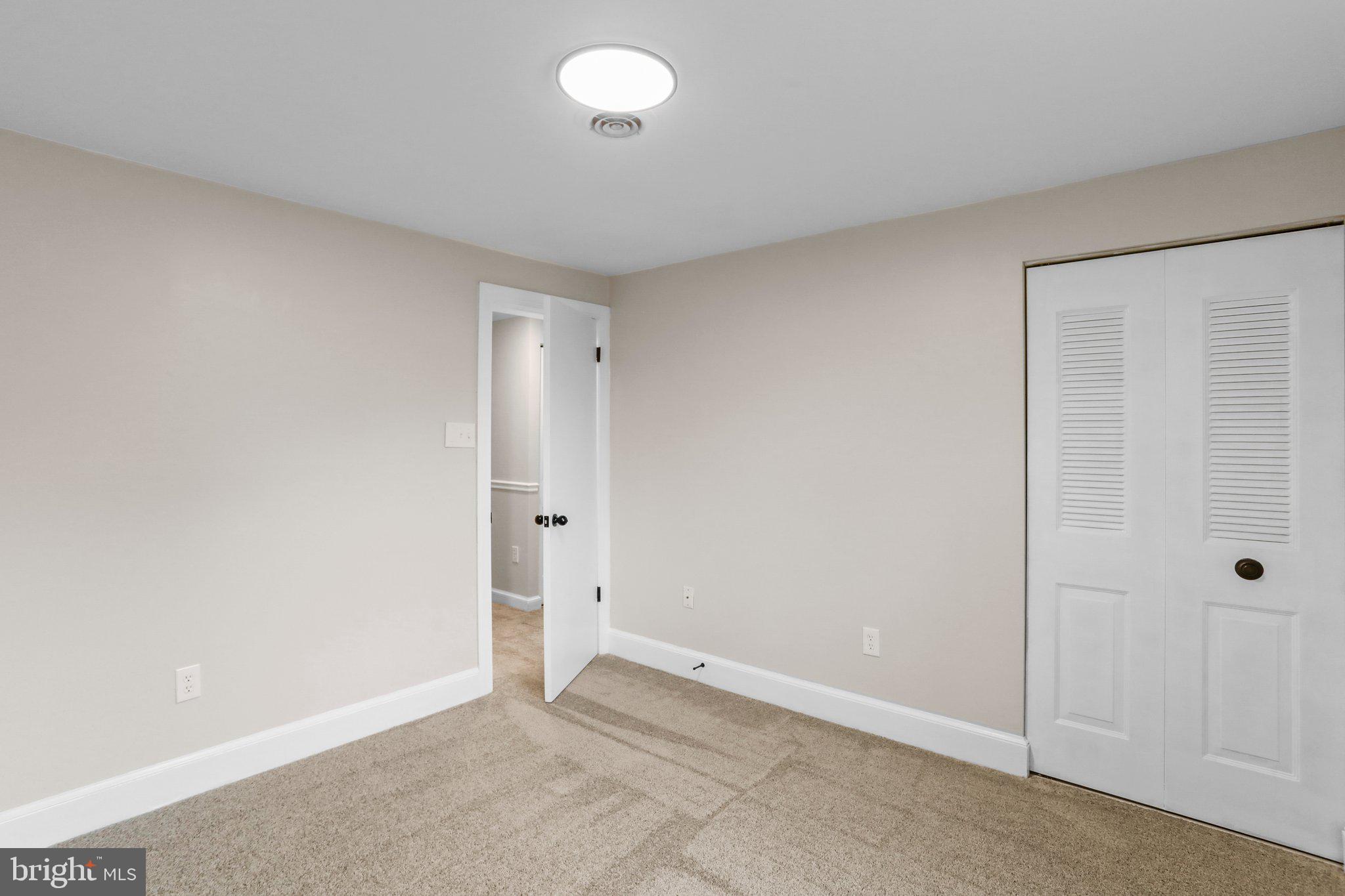 DARNESTOWN OUTSIDE - Residential