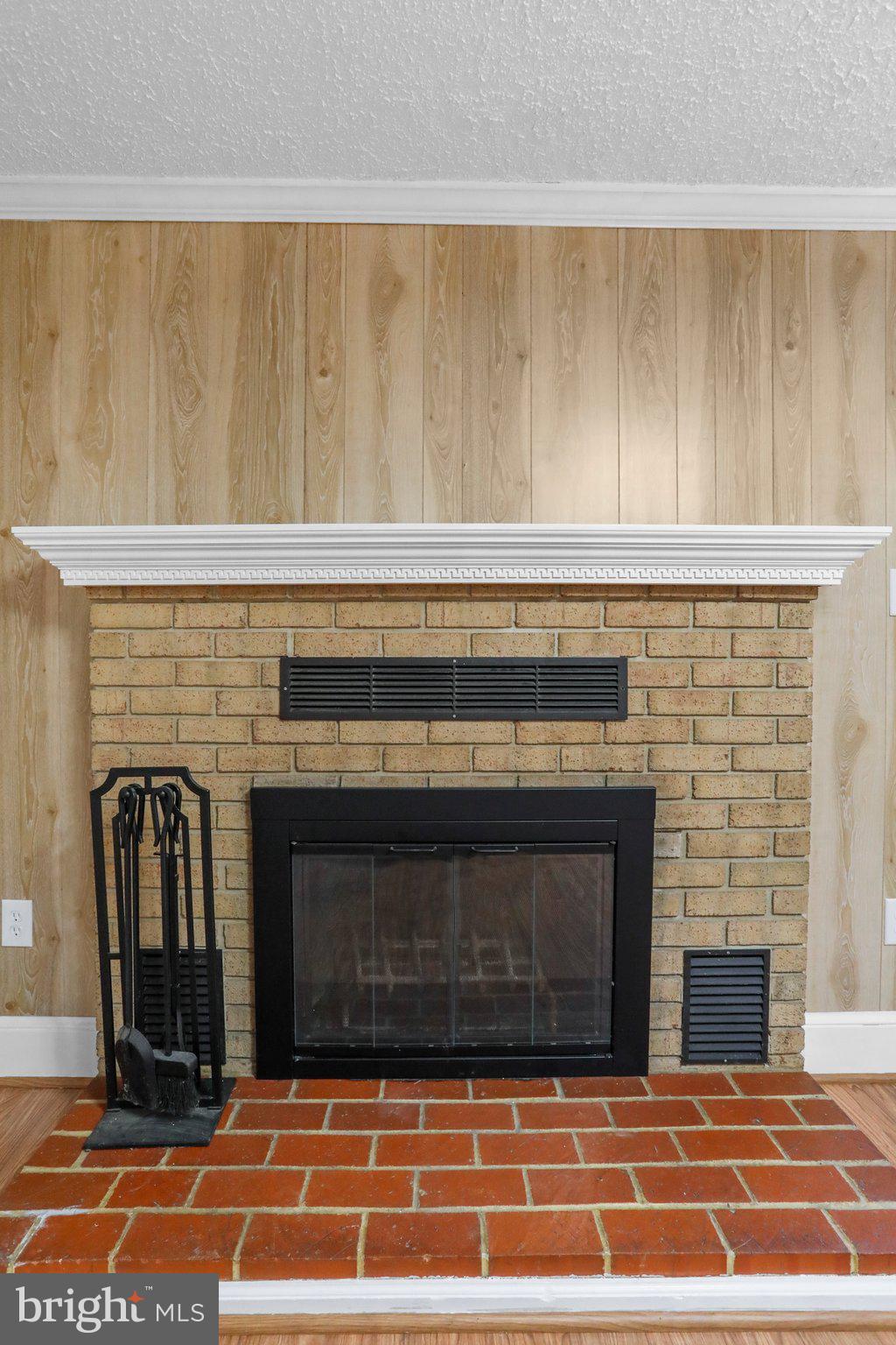 DARNESTOWN OUTSIDE - Residential