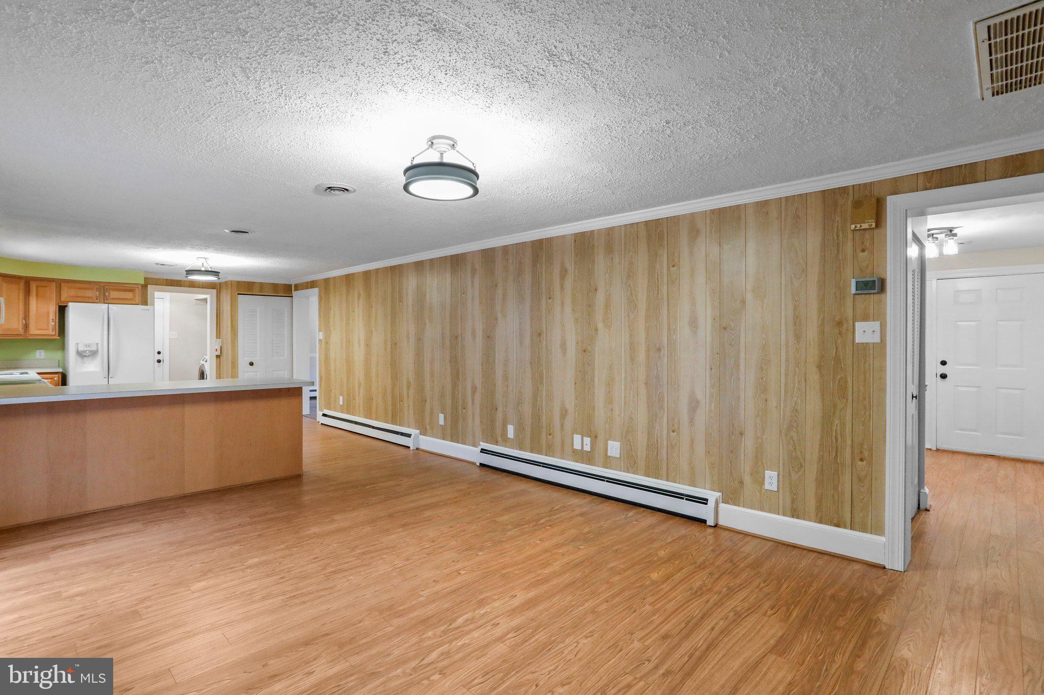 DARNESTOWN OUTSIDE - Residential