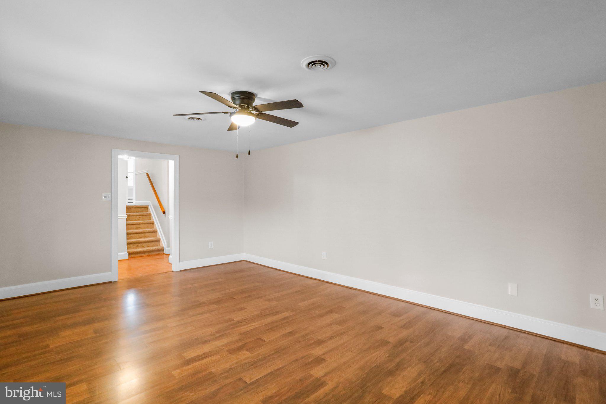 DARNESTOWN OUTSIDE - Residential