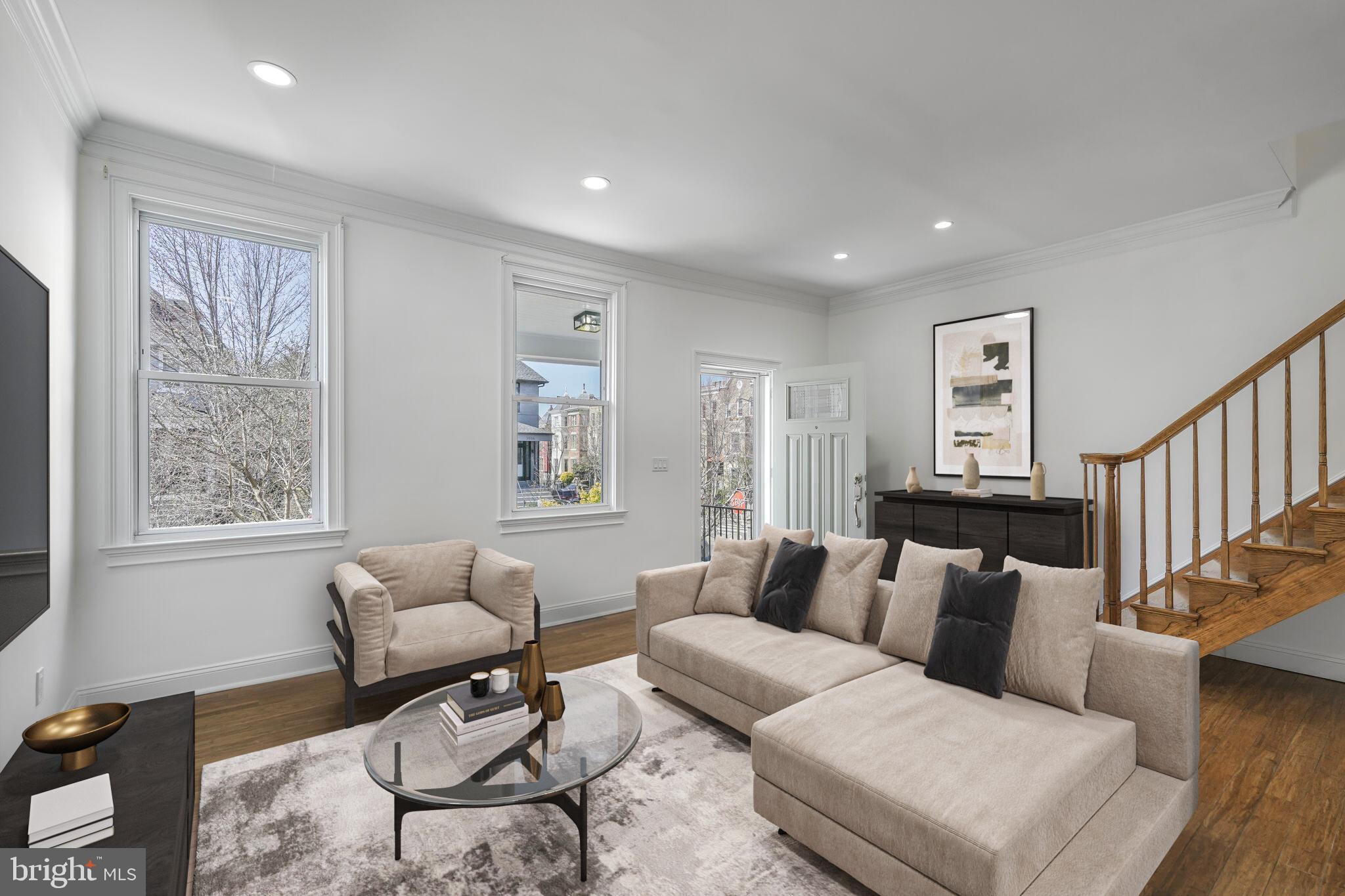 3563 10TH STREET NW