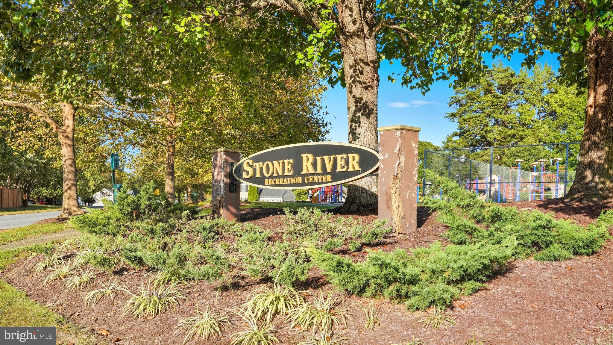 STONE RIVER - Residential