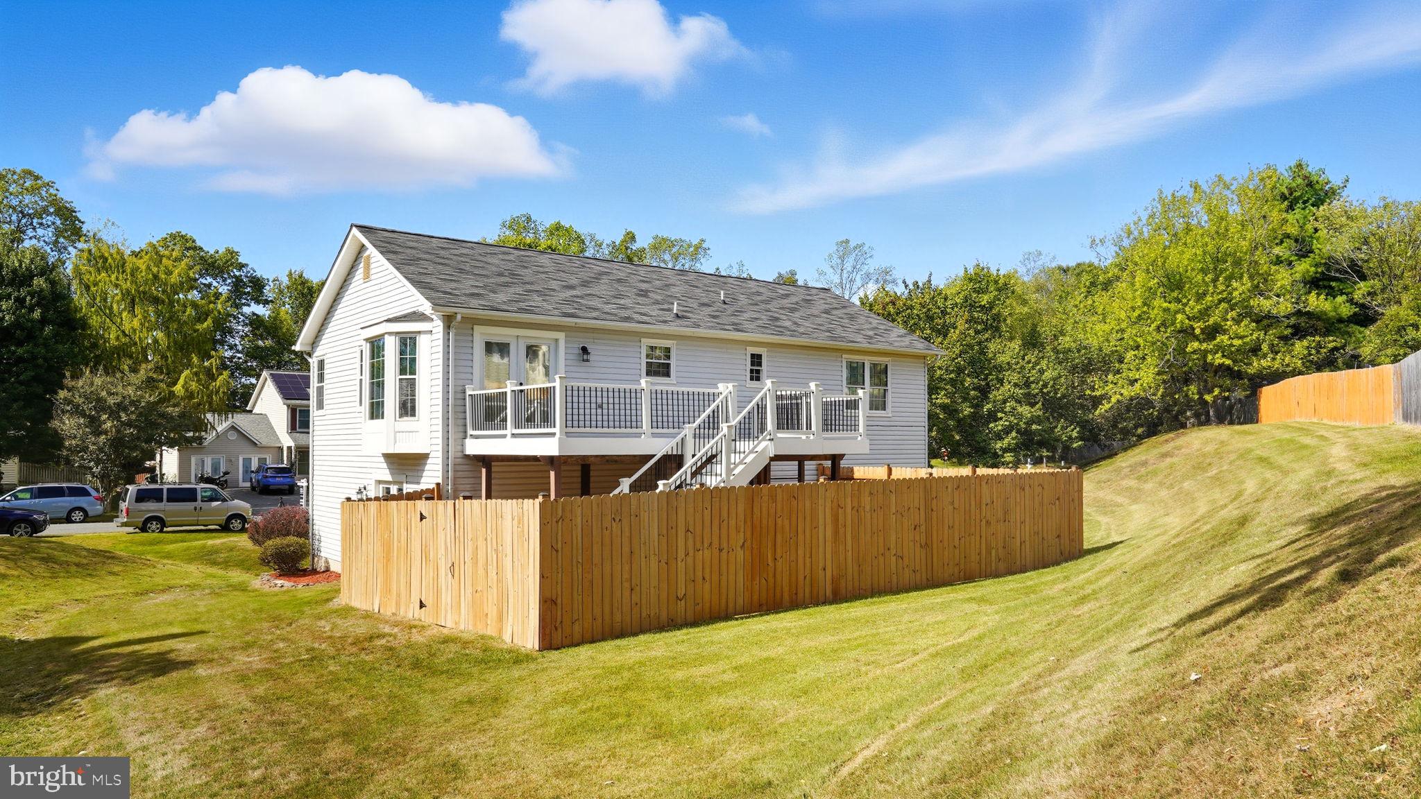 STONE RIVER - Residential