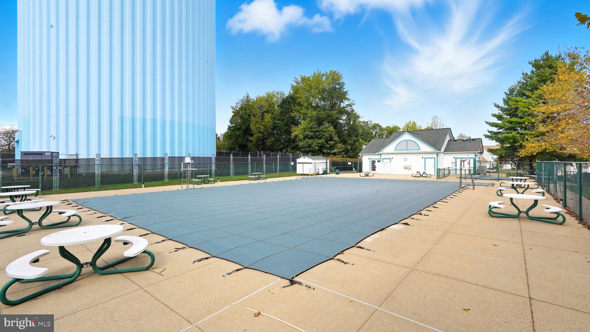 STONE RIVER - Residential