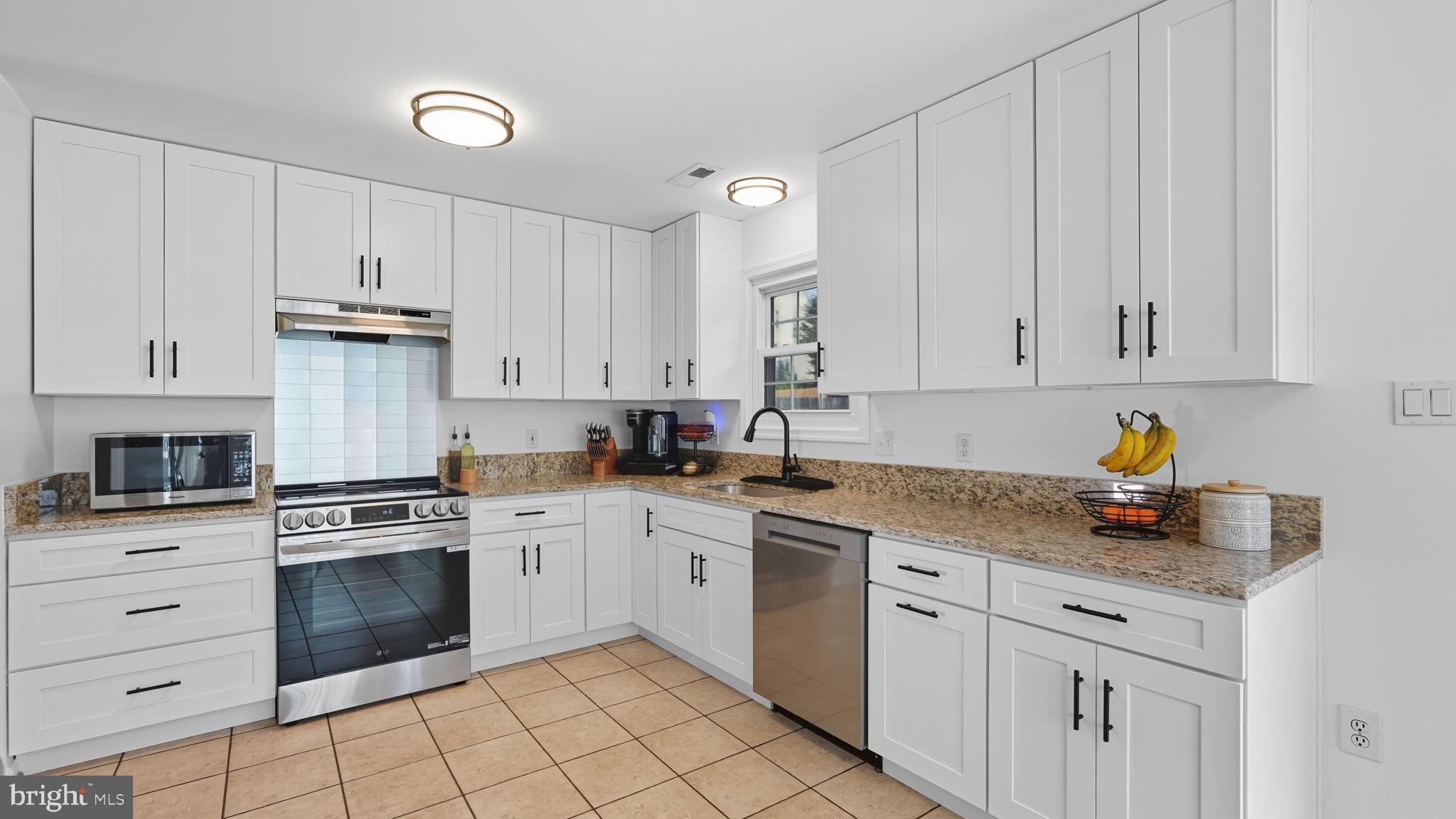 STONE RIVER - Residential