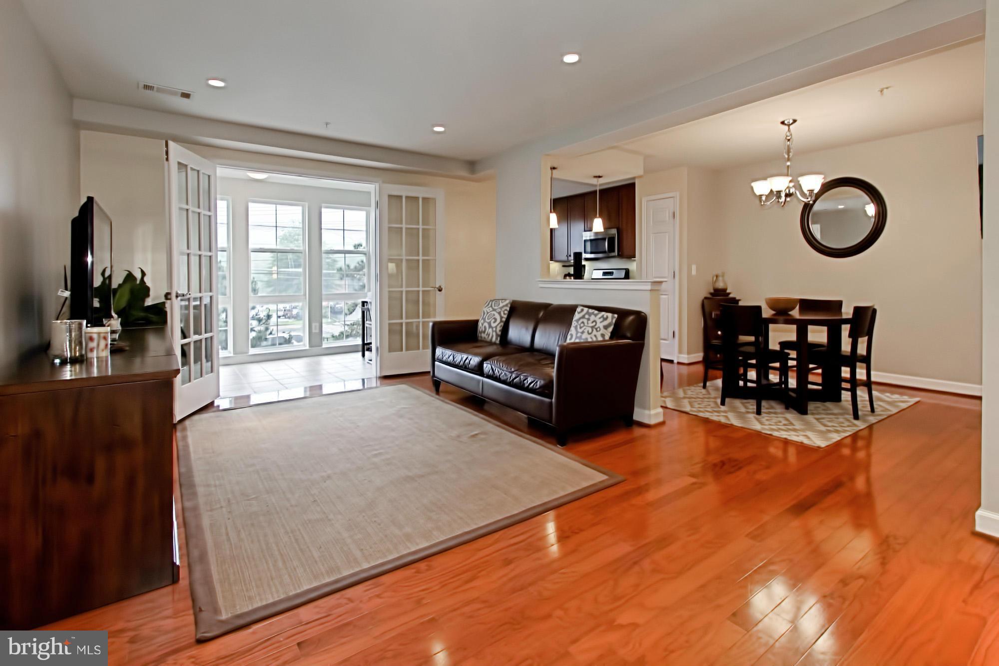 WEST VILLAGE OF SHIRLINGTON - Residential