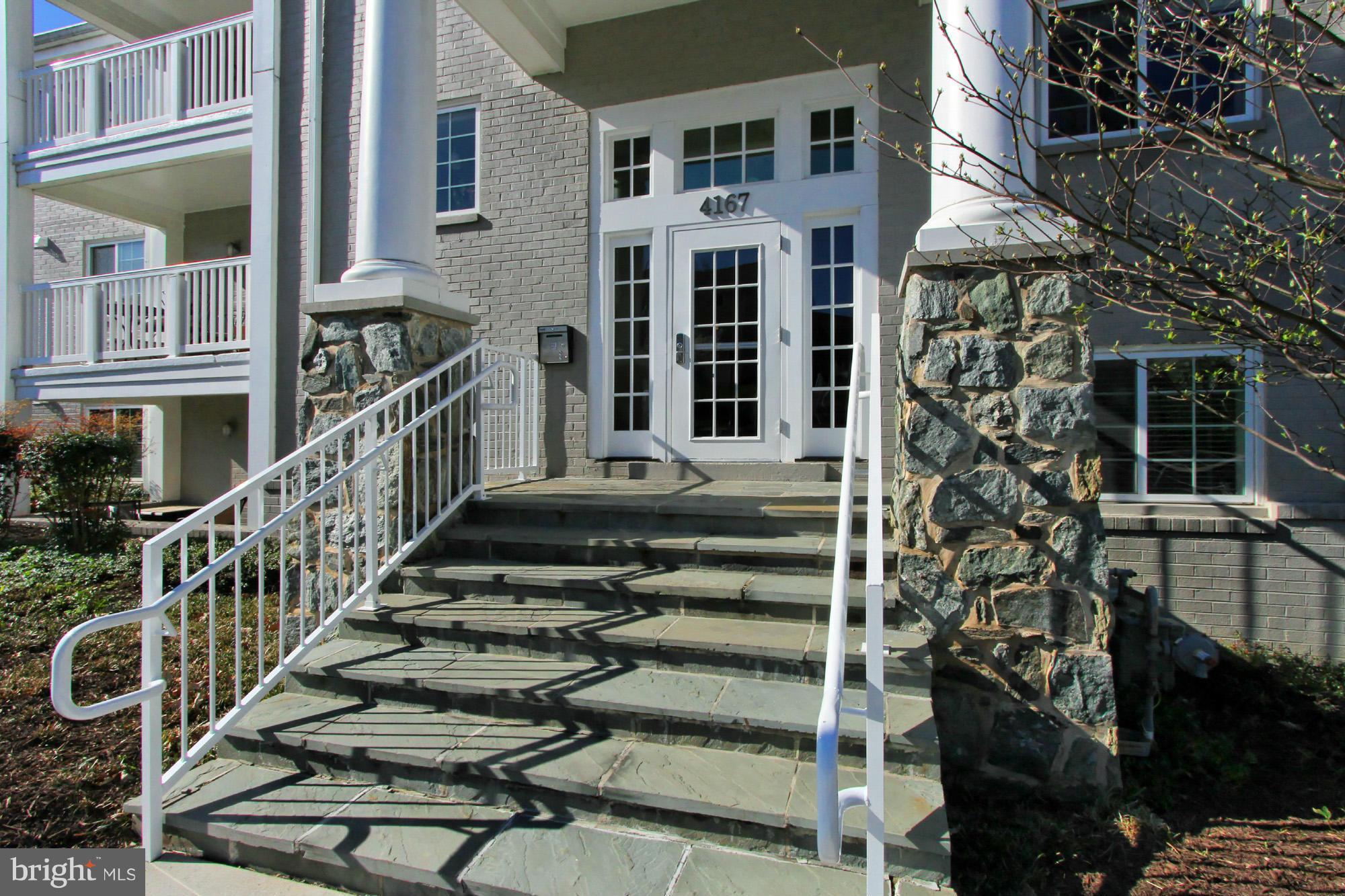 WEST VILLAGE OF SHIRLINGTON - Residential