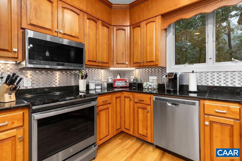 WINTERGREEN RESORT - Residential