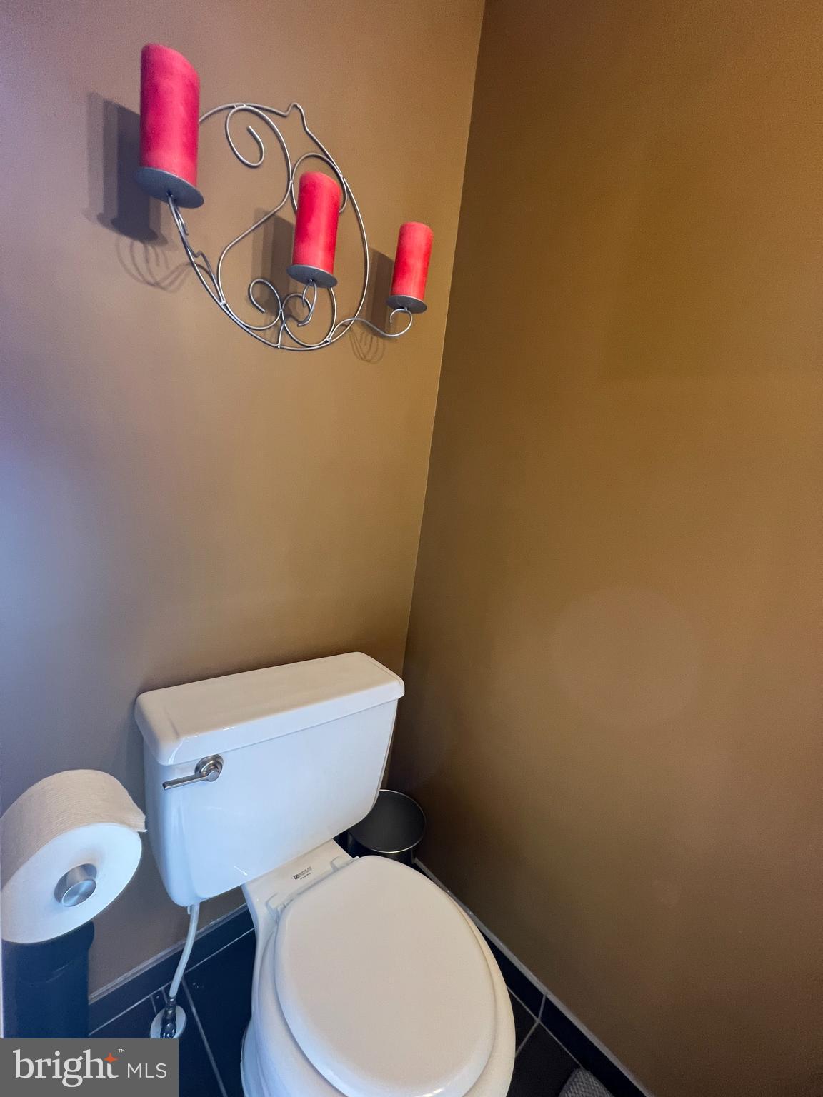 VILLAGE PARK - Residential Lease