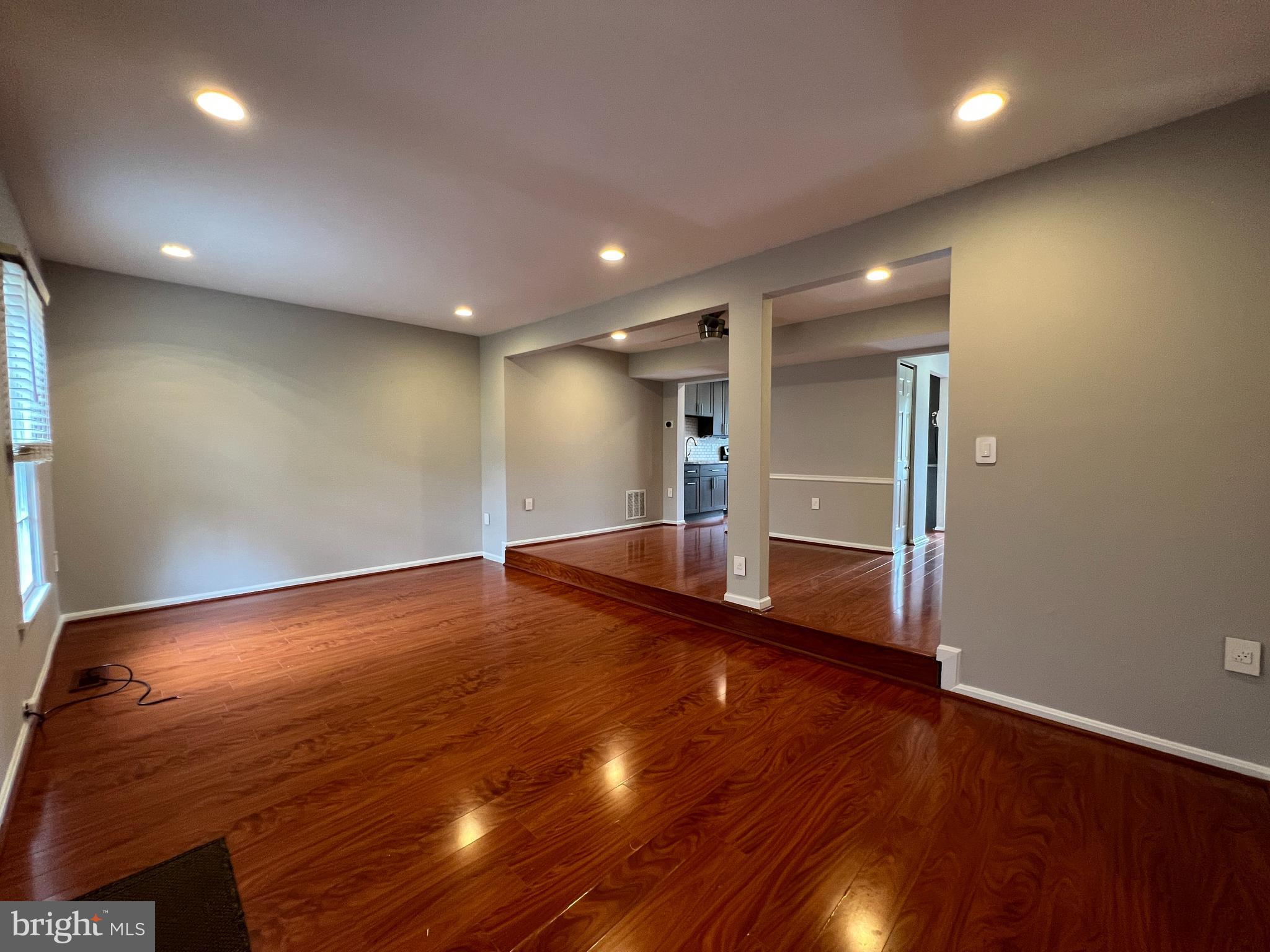 VILLAGE PARK - Residential Lease