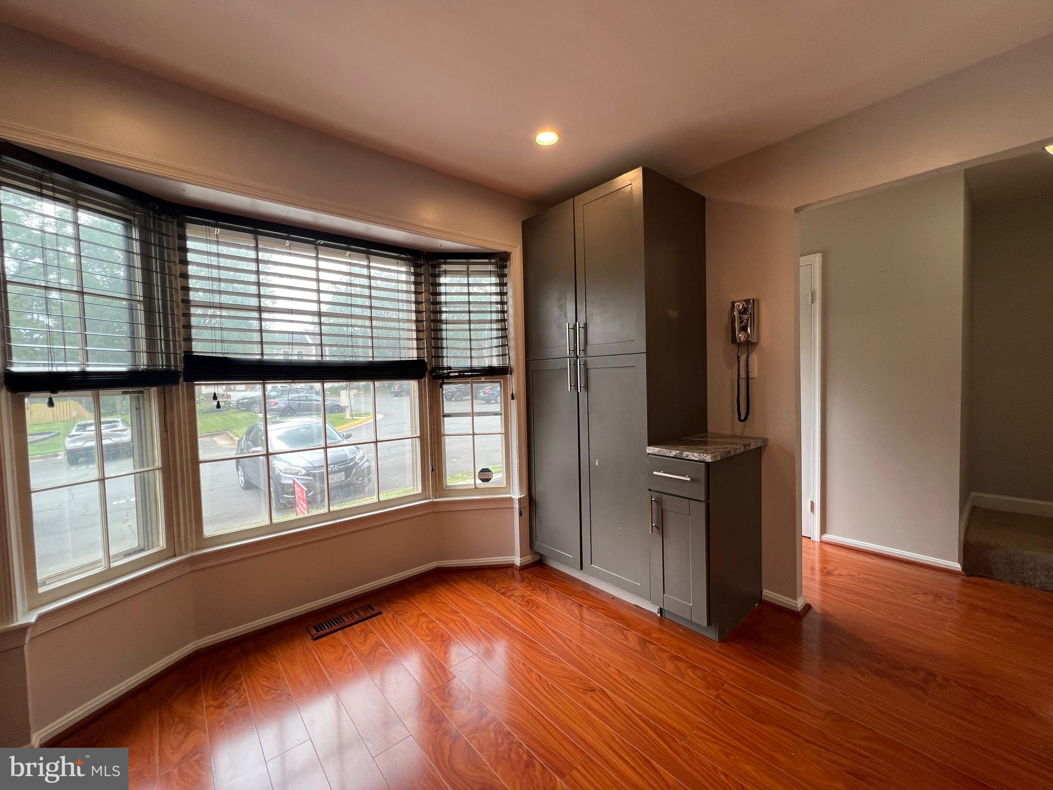 VILLAGE PARK - Residential Lease