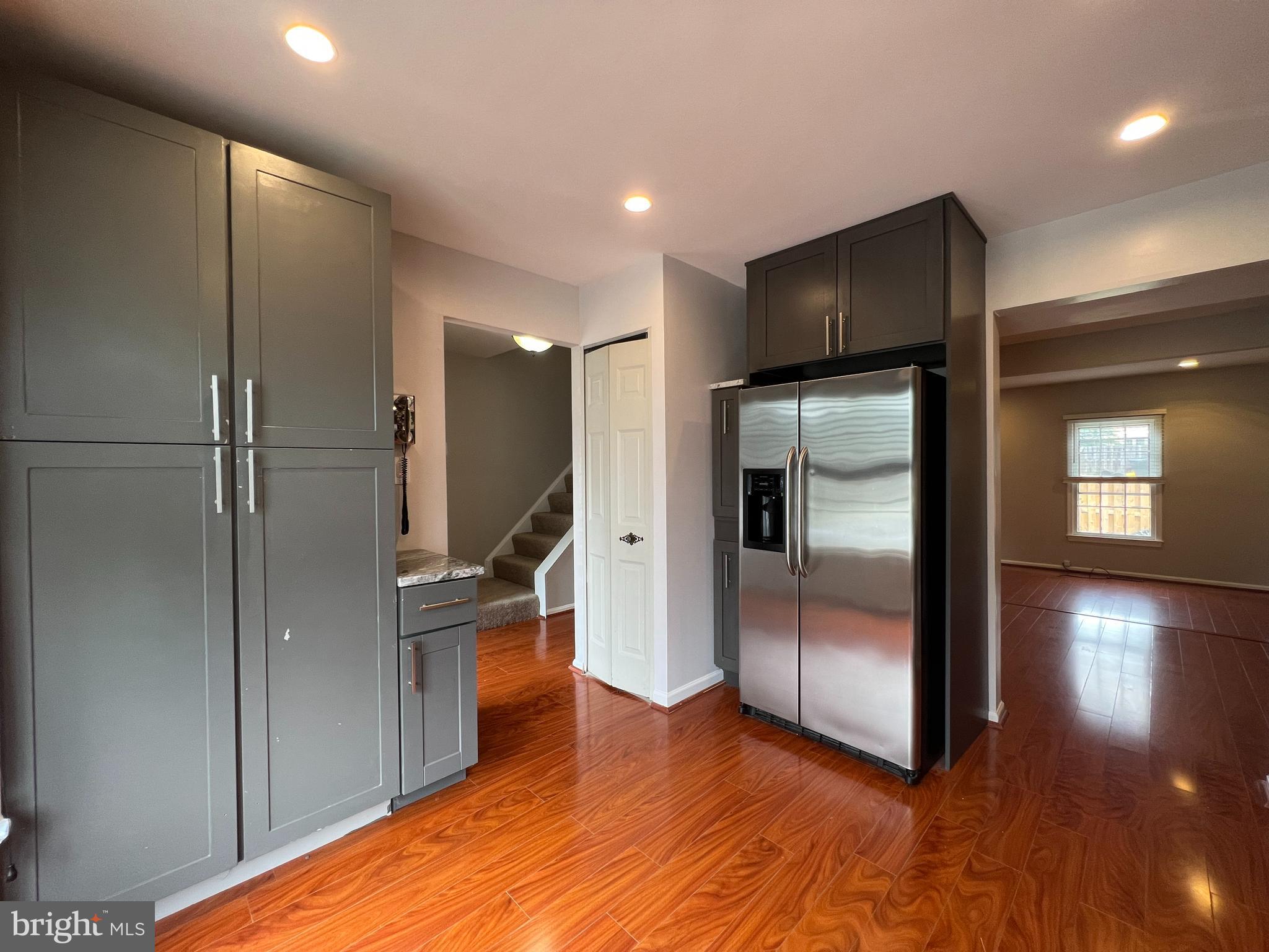 VILLAGE PARK - Residential Lease