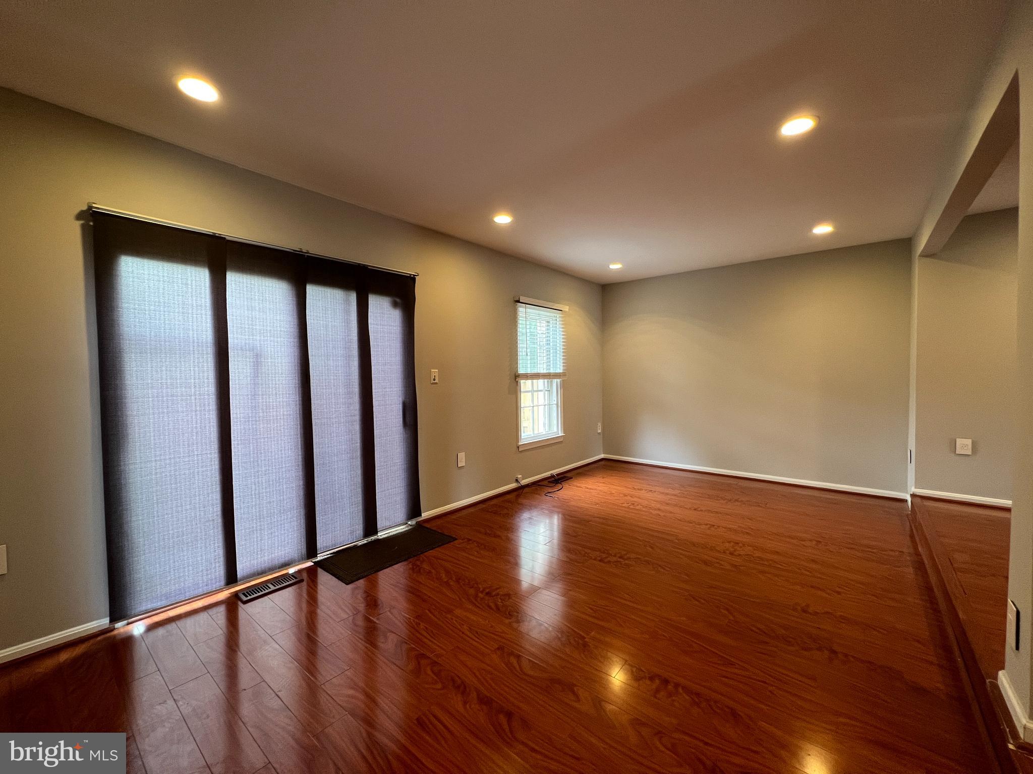 VILLAGE PARK - Residential Lease