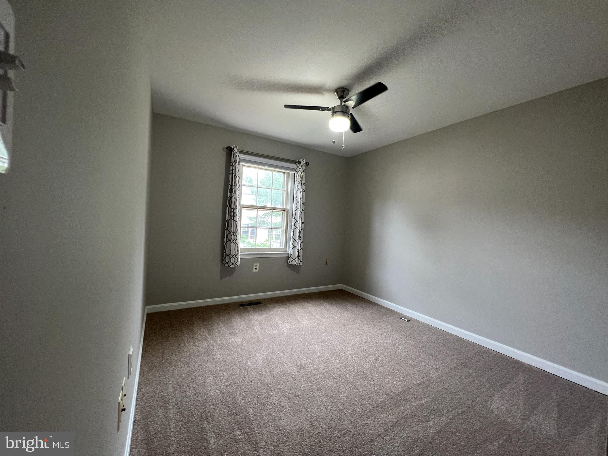 VILLAGE PARK - Residential Lease