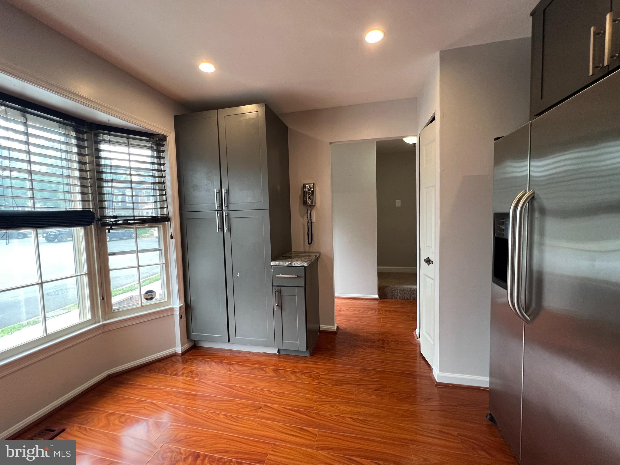 VILLAGE PARK - Residential Lease