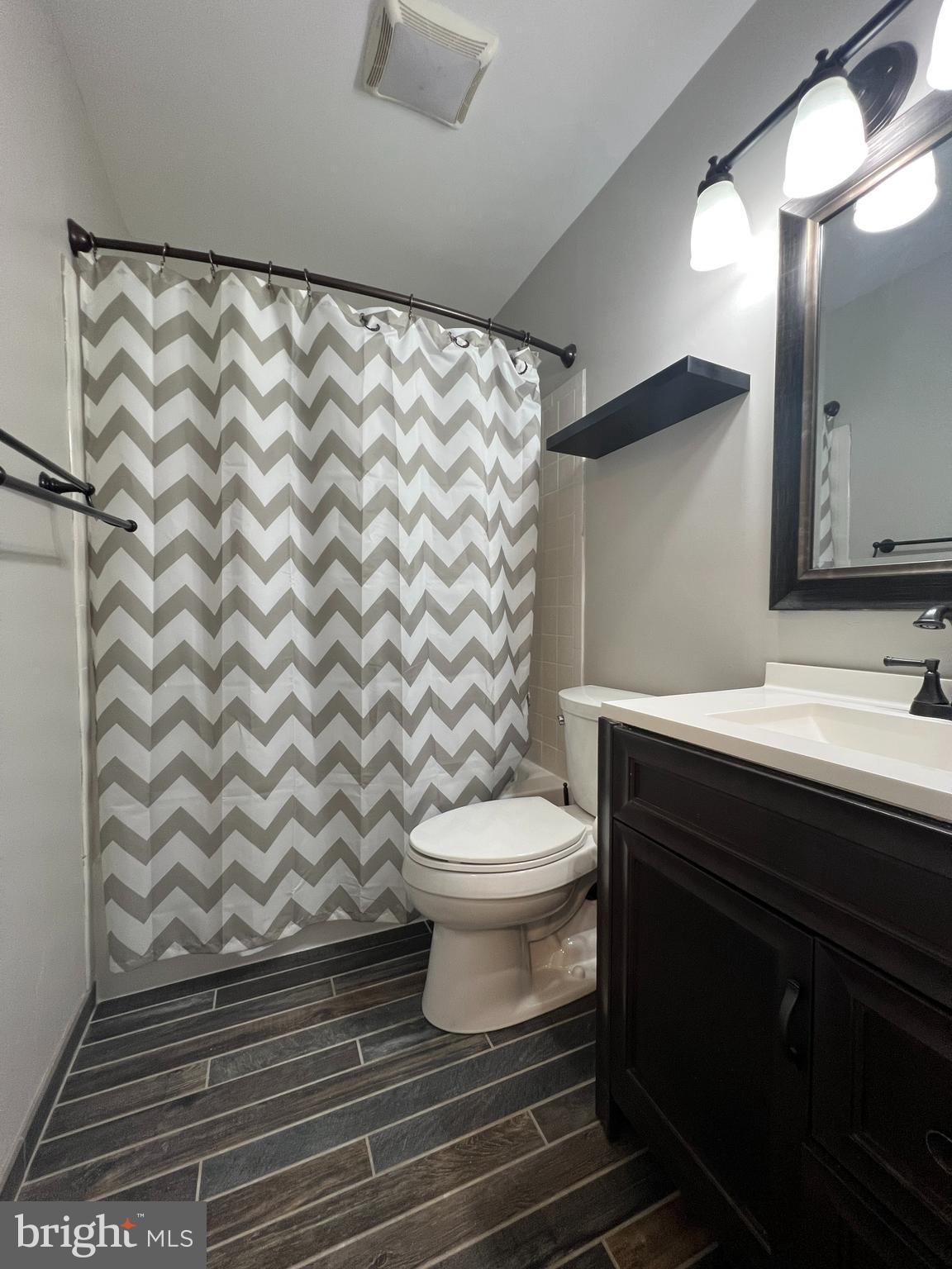 VILLAGE PARK - Residential Lease