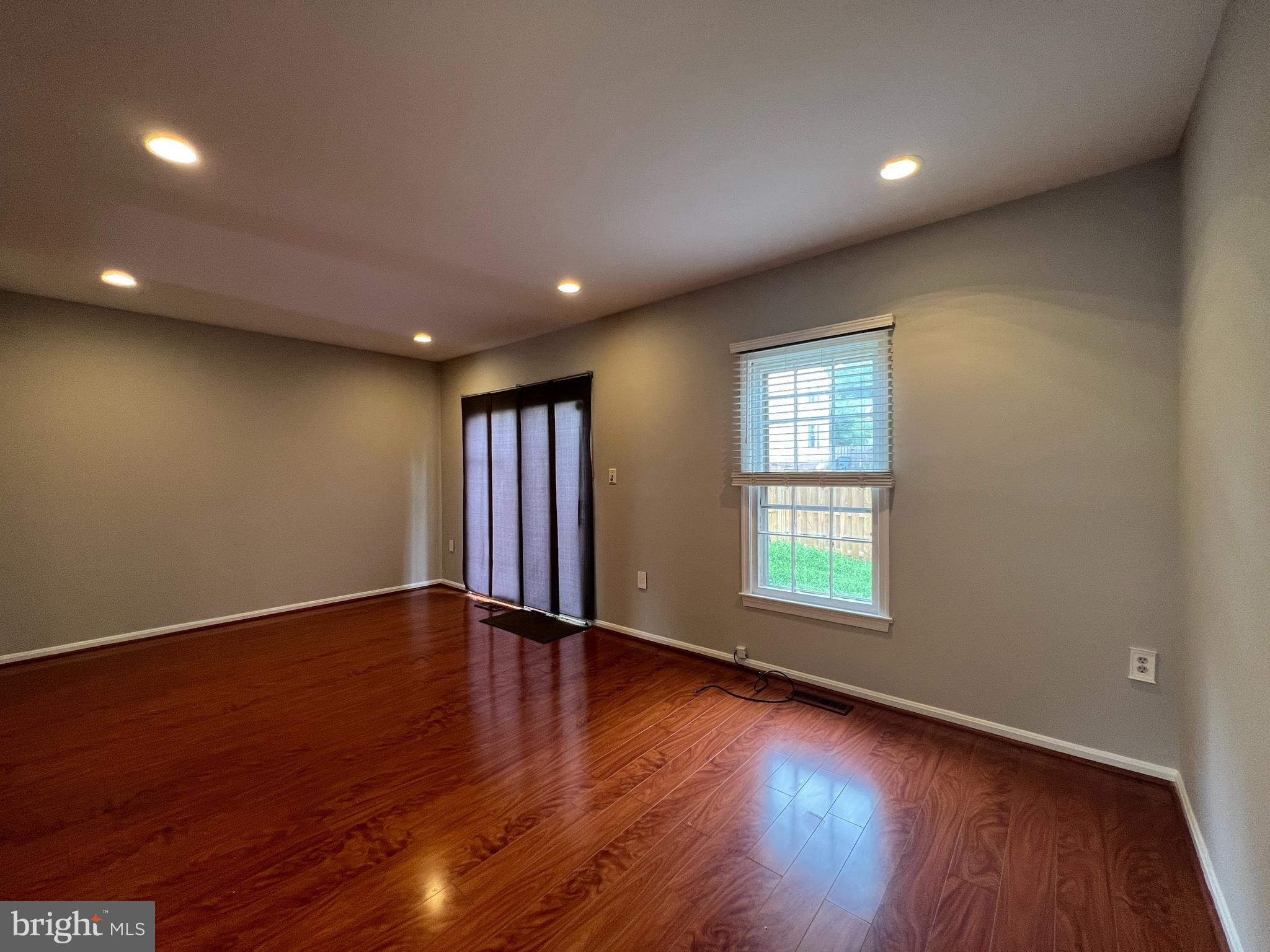 VILLAGE PARK - Residential Lease