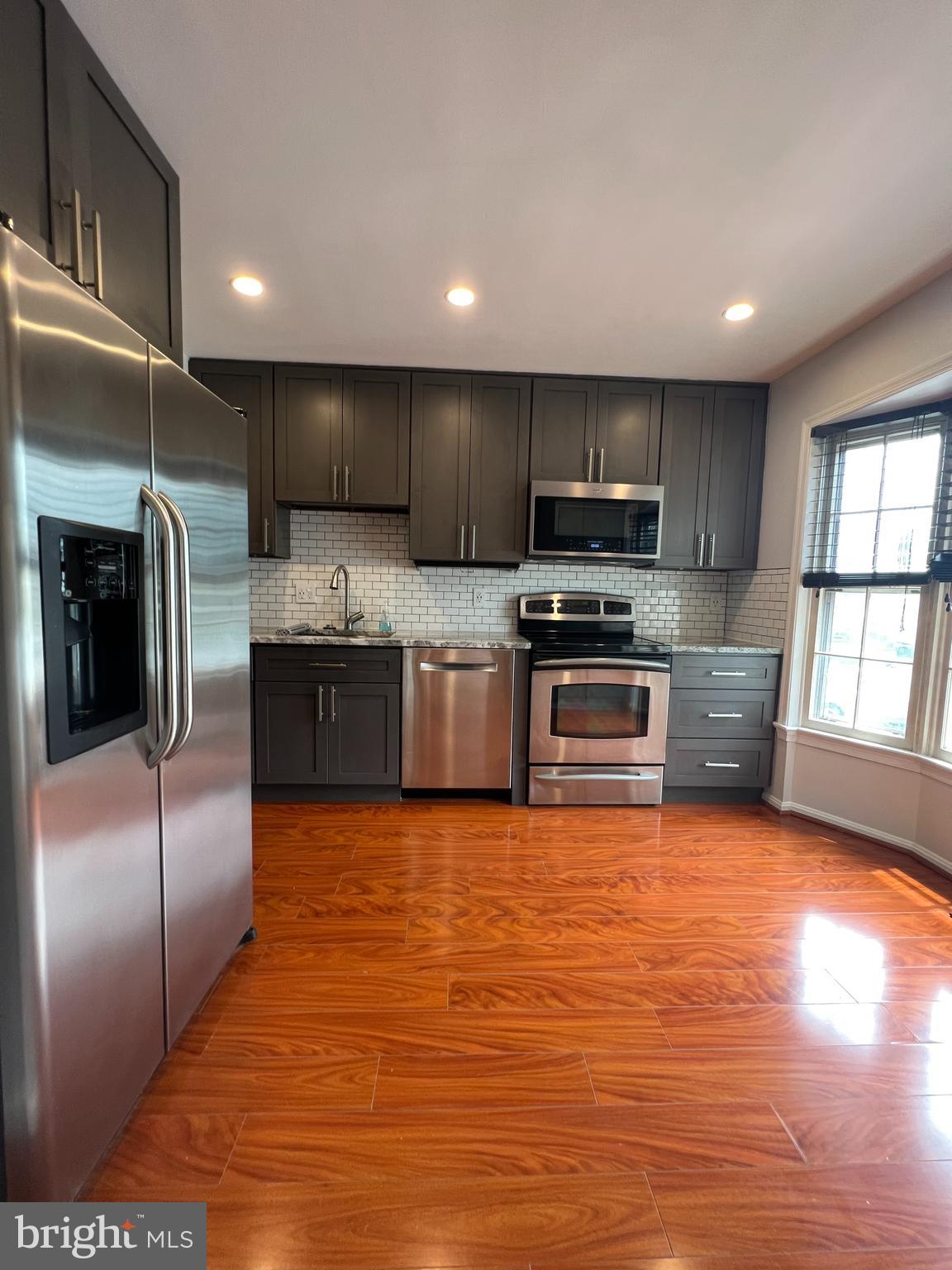 VILLAGE PARK - Residential Lease