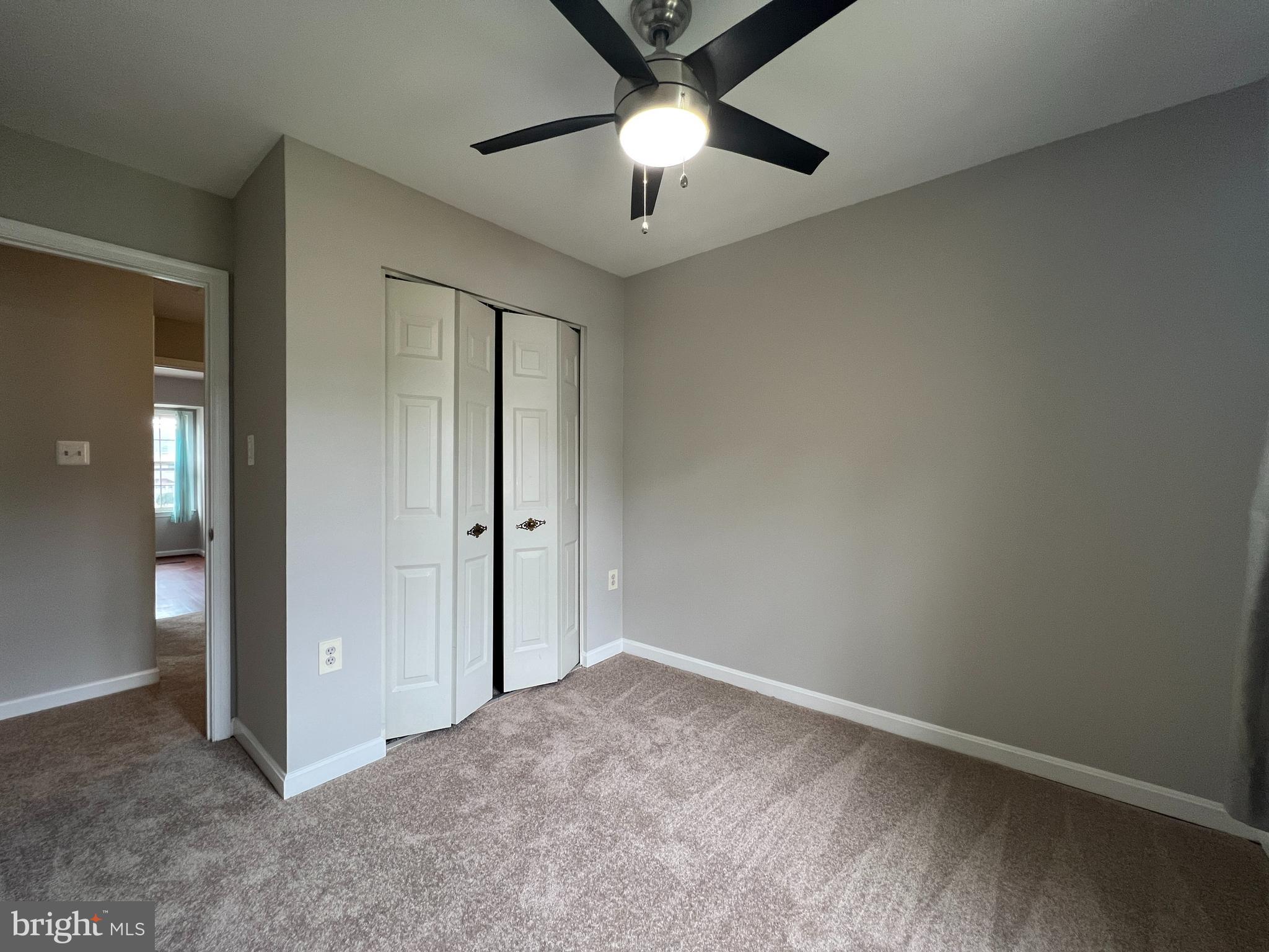 VILLAGE PARK - Residential Lease