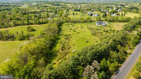 MLS: VALO2121886