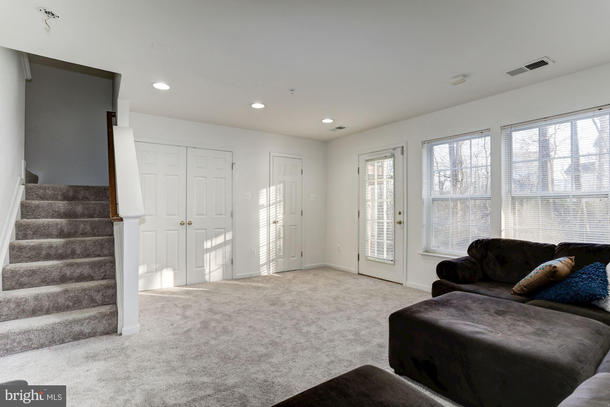 WATERS EDGE - Residential Lease