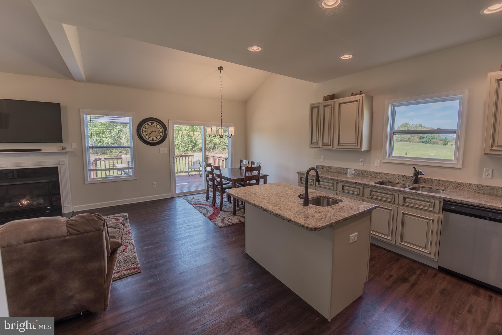 NORTH RIDGE - Residential