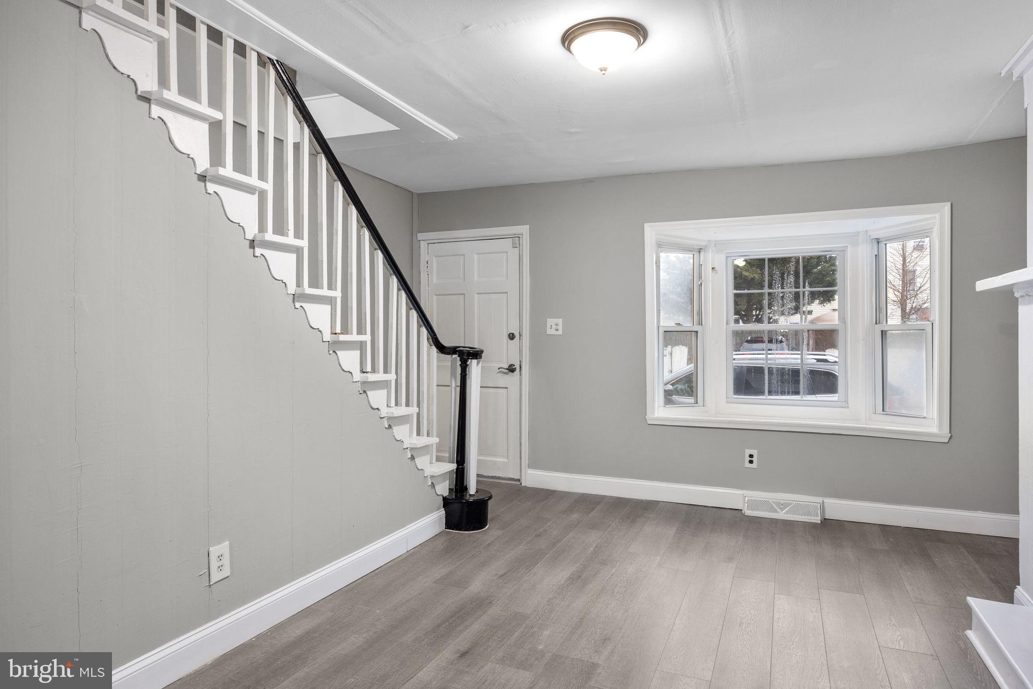 BRISTOL - Residential Lease