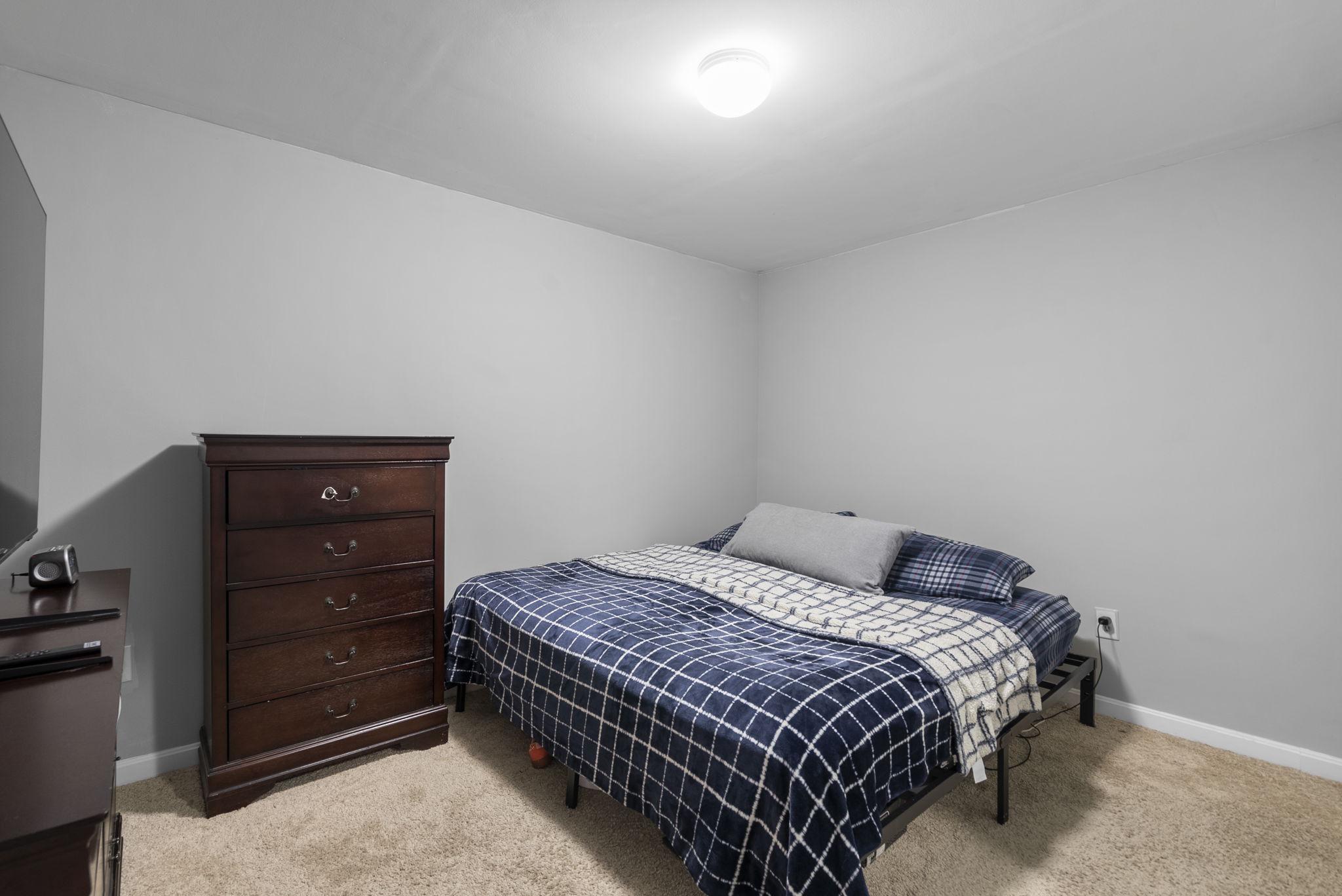 LONGMEAD - Residential