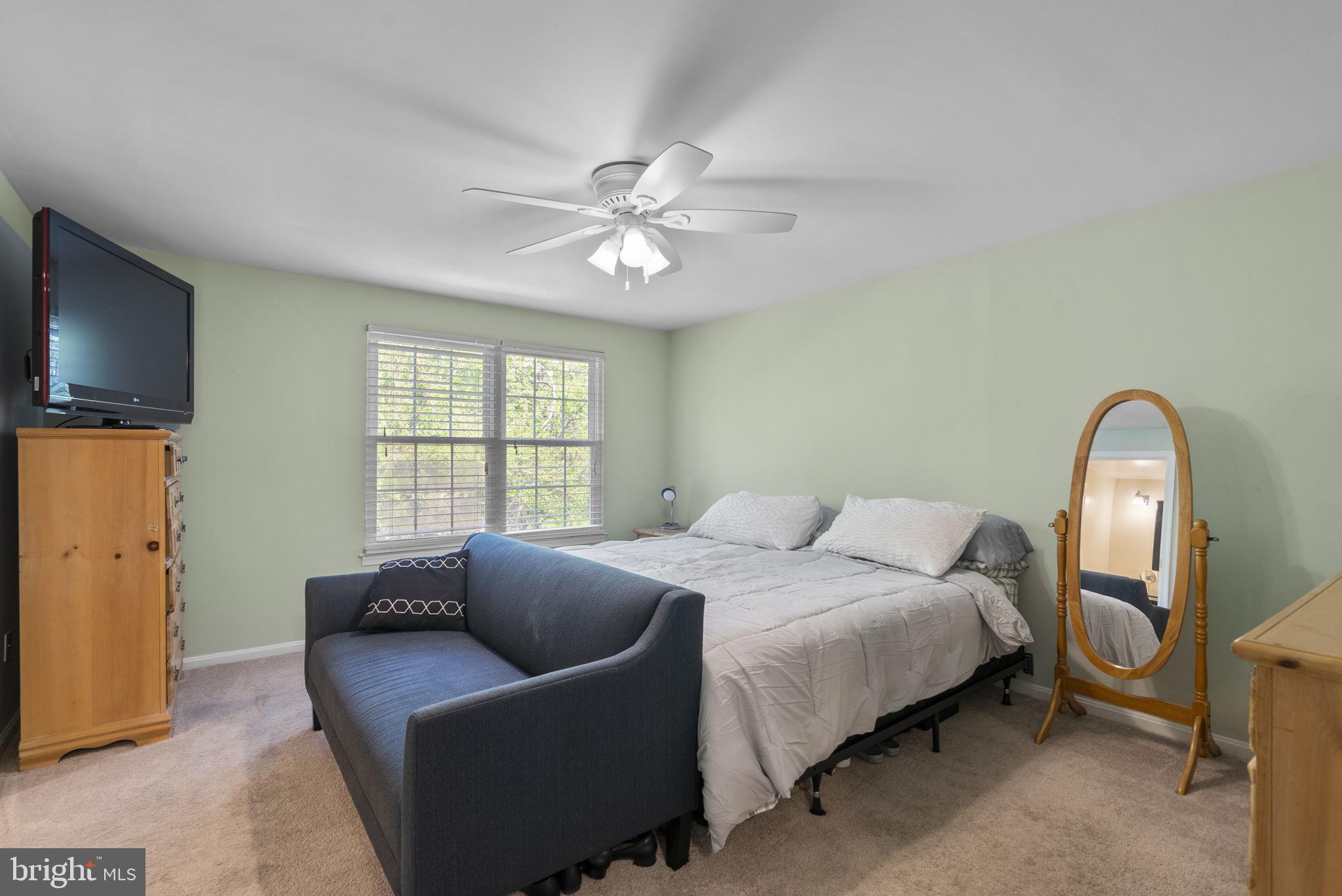 LONGMEAD - Residential