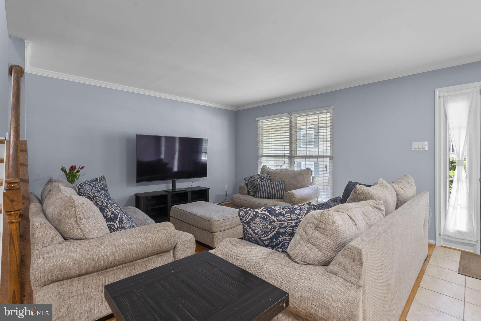 LONGMEAD - Residential