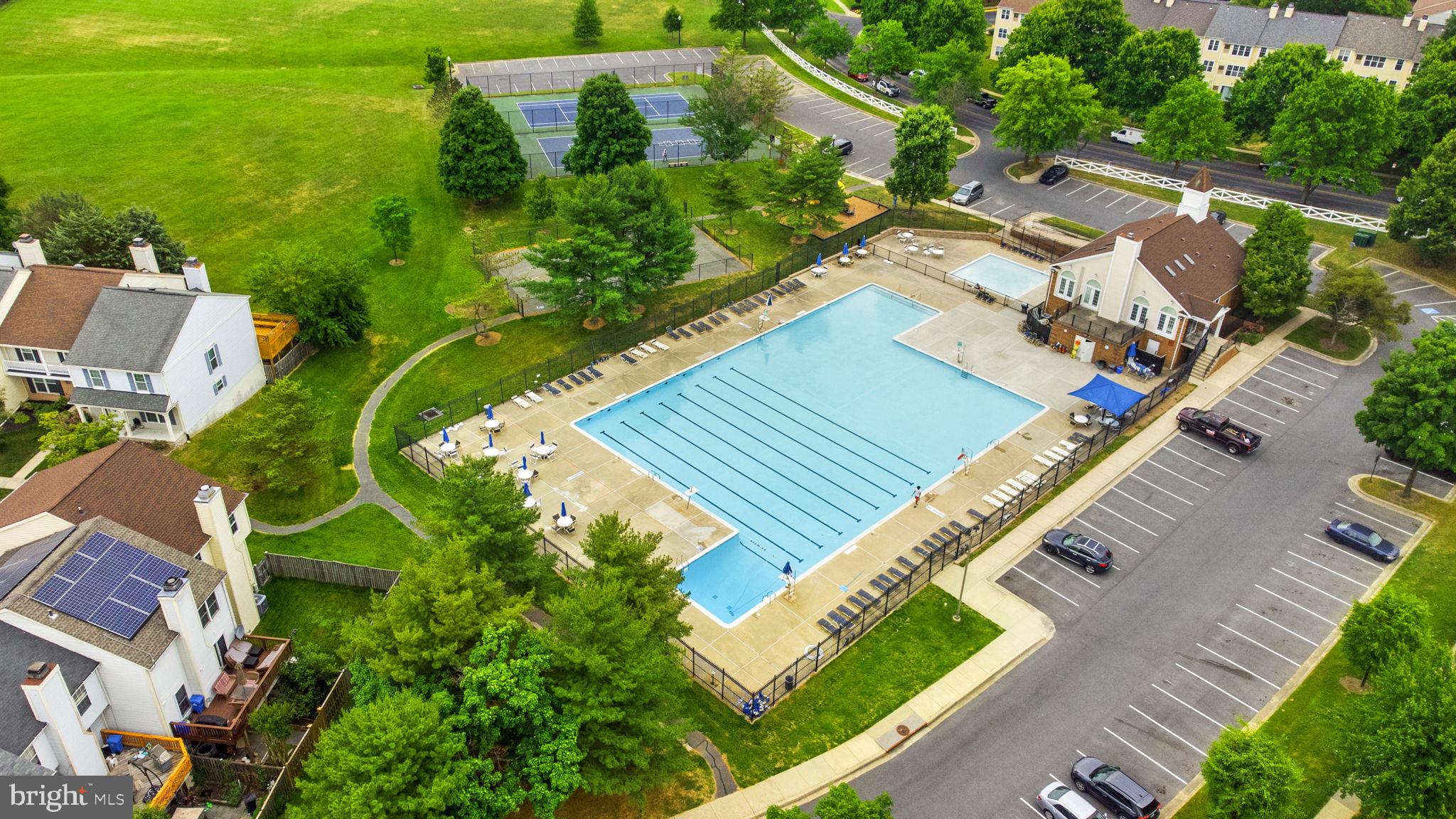 LONGMEAD - Residential