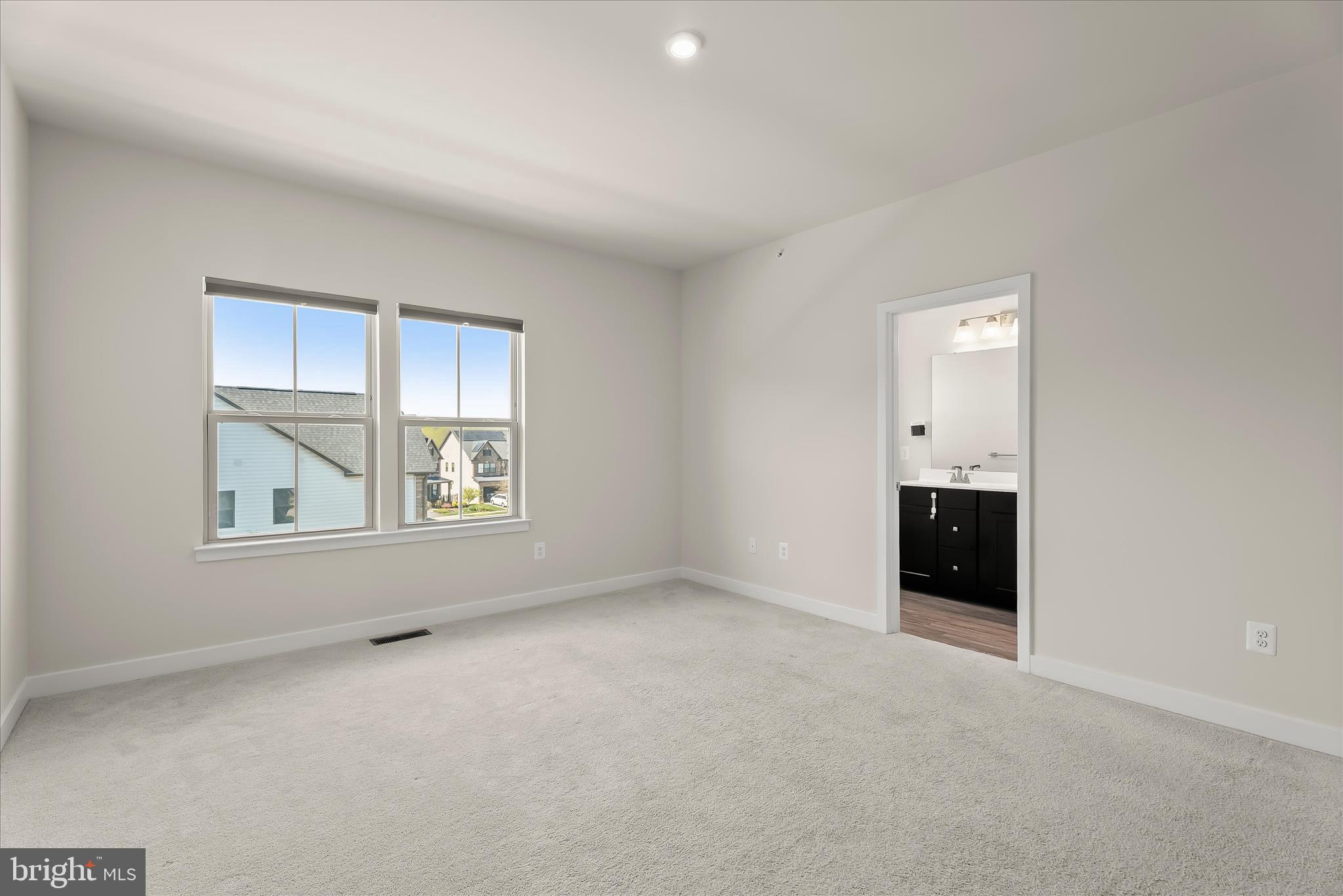 LAKE LINGANORE OAKDALE - Residential