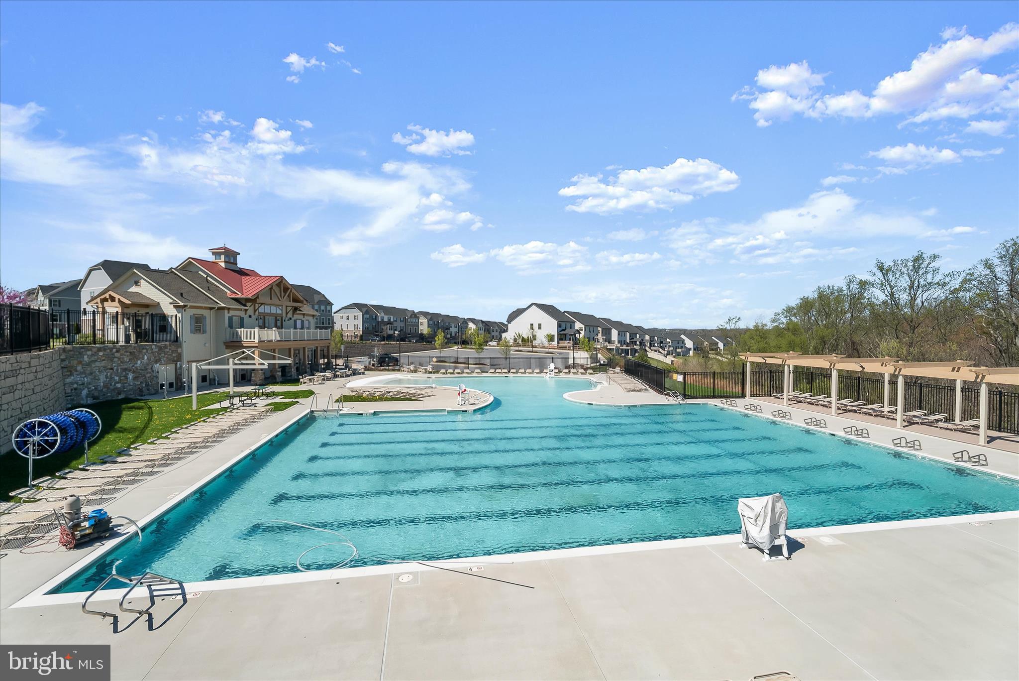 LAKE LINGANORE OAKDALE - Residential