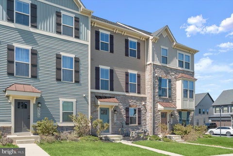 Townhouse For Sale - 6072 Fallfish Court<br/> Frederick County, NEW MARKET, MD 21774