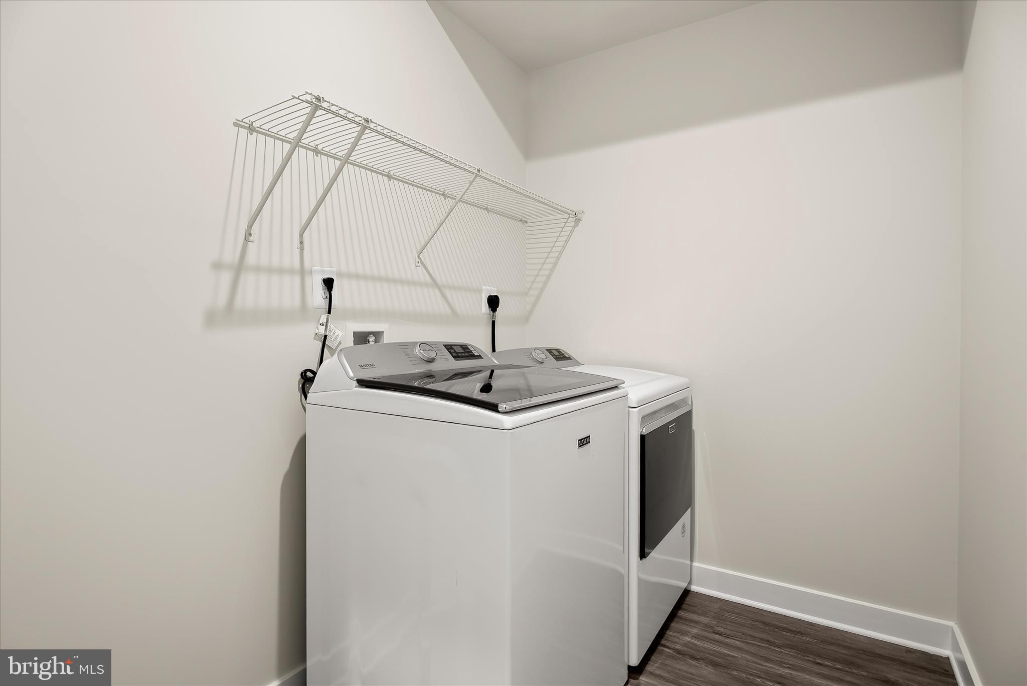 LAKE LINGANORE OAKDALE - Residential