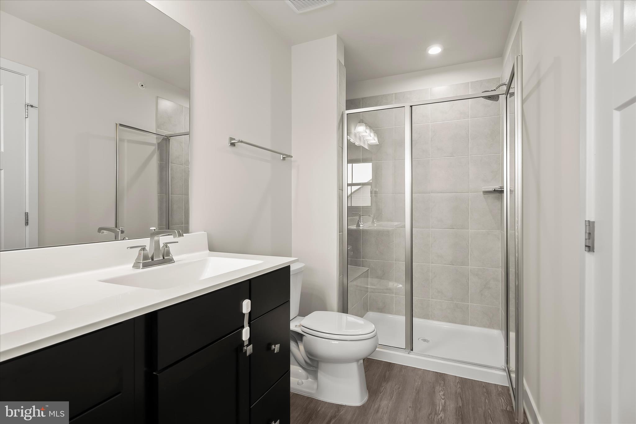 LAKE LINGANORE OAKDALE - Residential