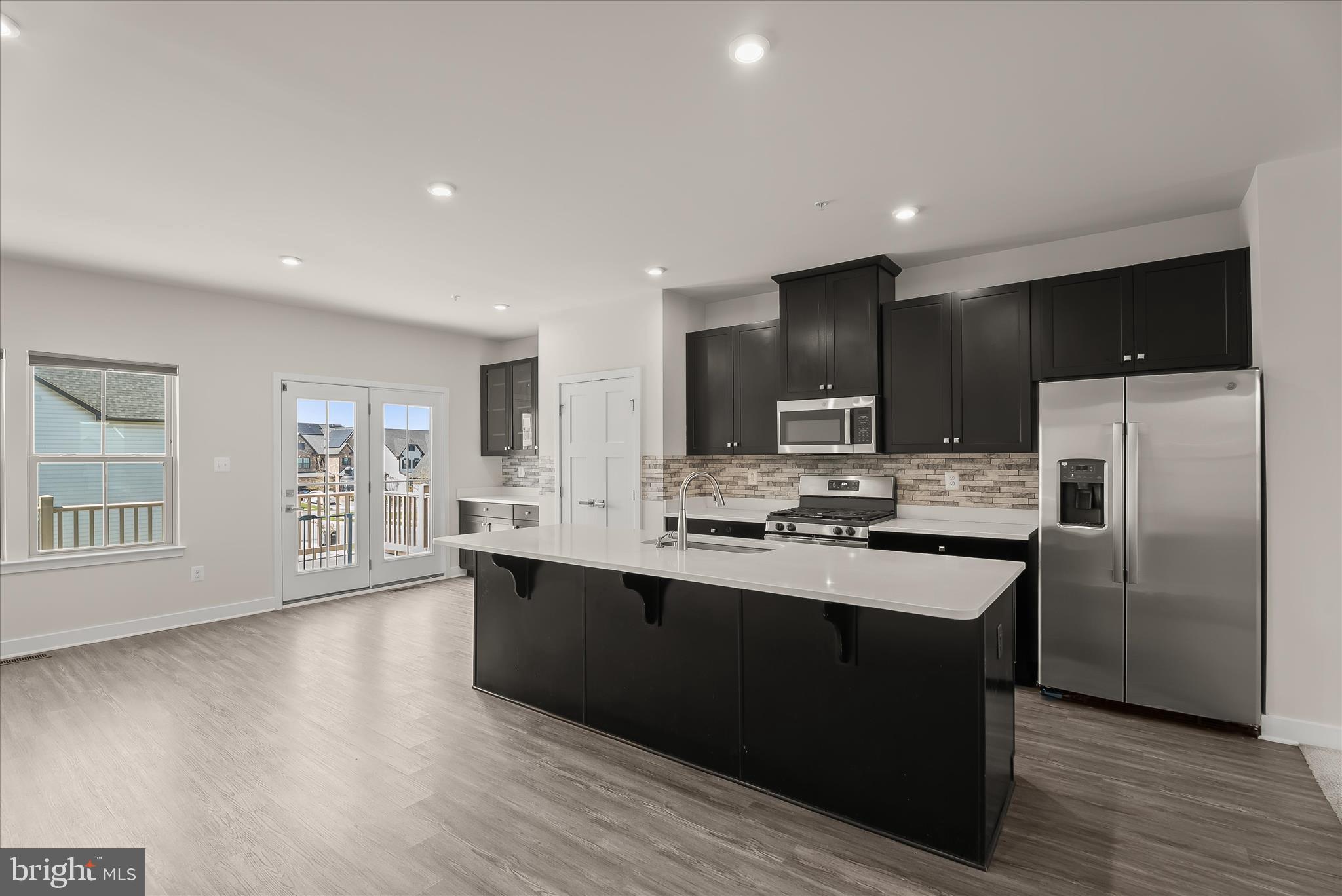 LAKE LINGANORE OAKDALE - Residential