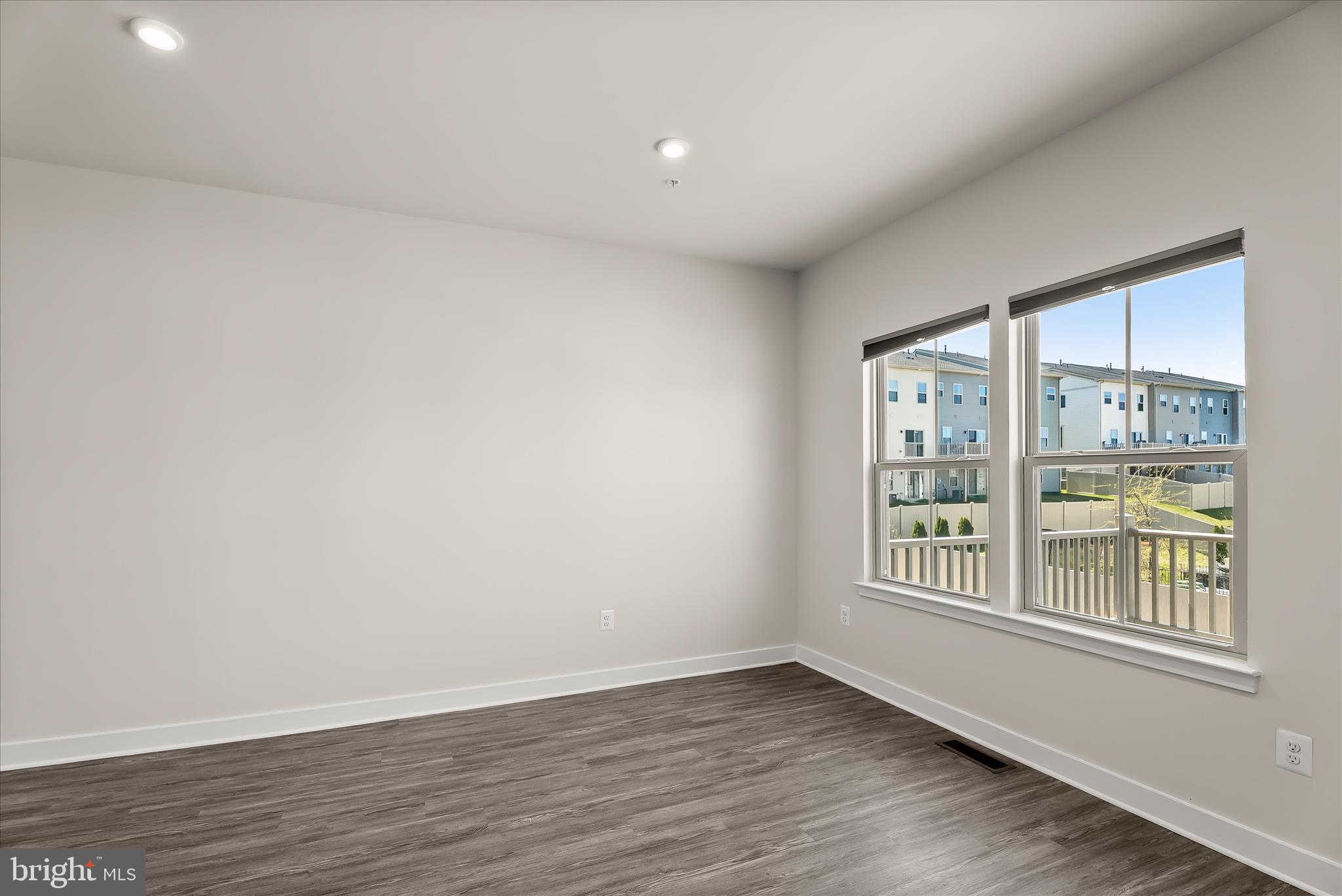 LAKE LINGANORE OAKDALE - Residential