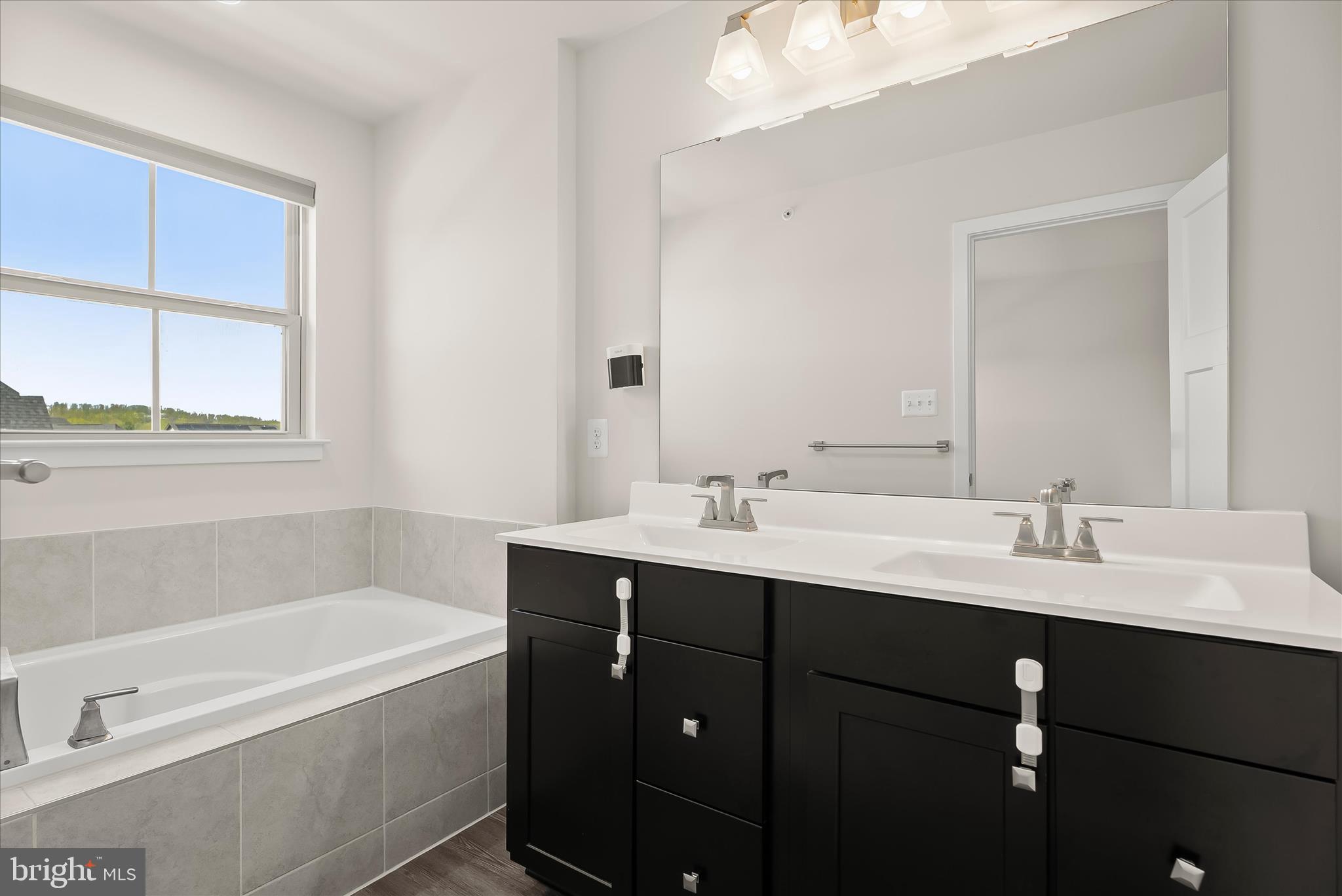 LAKE LINGANORE OAKDALE - Residential